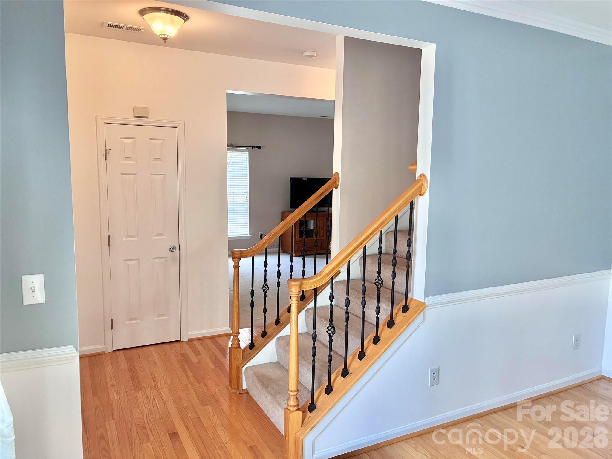 12025 Harmon Lane — Pineville