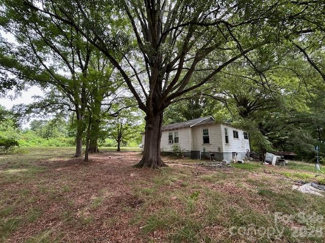 145 Alexander Acres Road — Mooresville