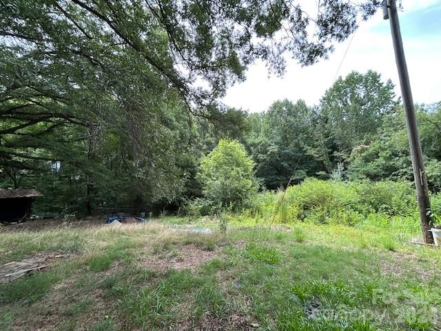 145 Alexander Acres Road — Mooresville