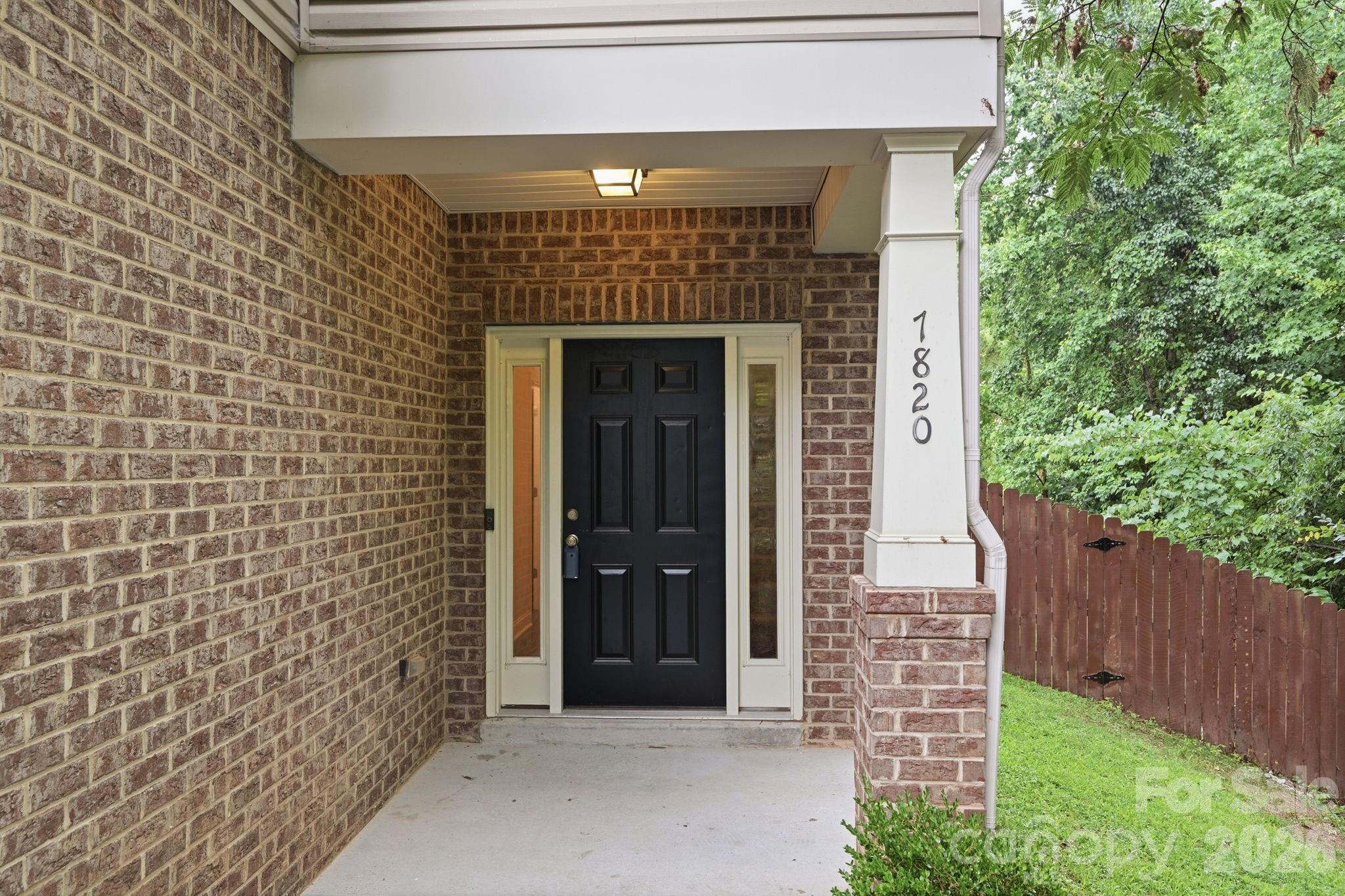 7820 Rockland Drive — Charlotte