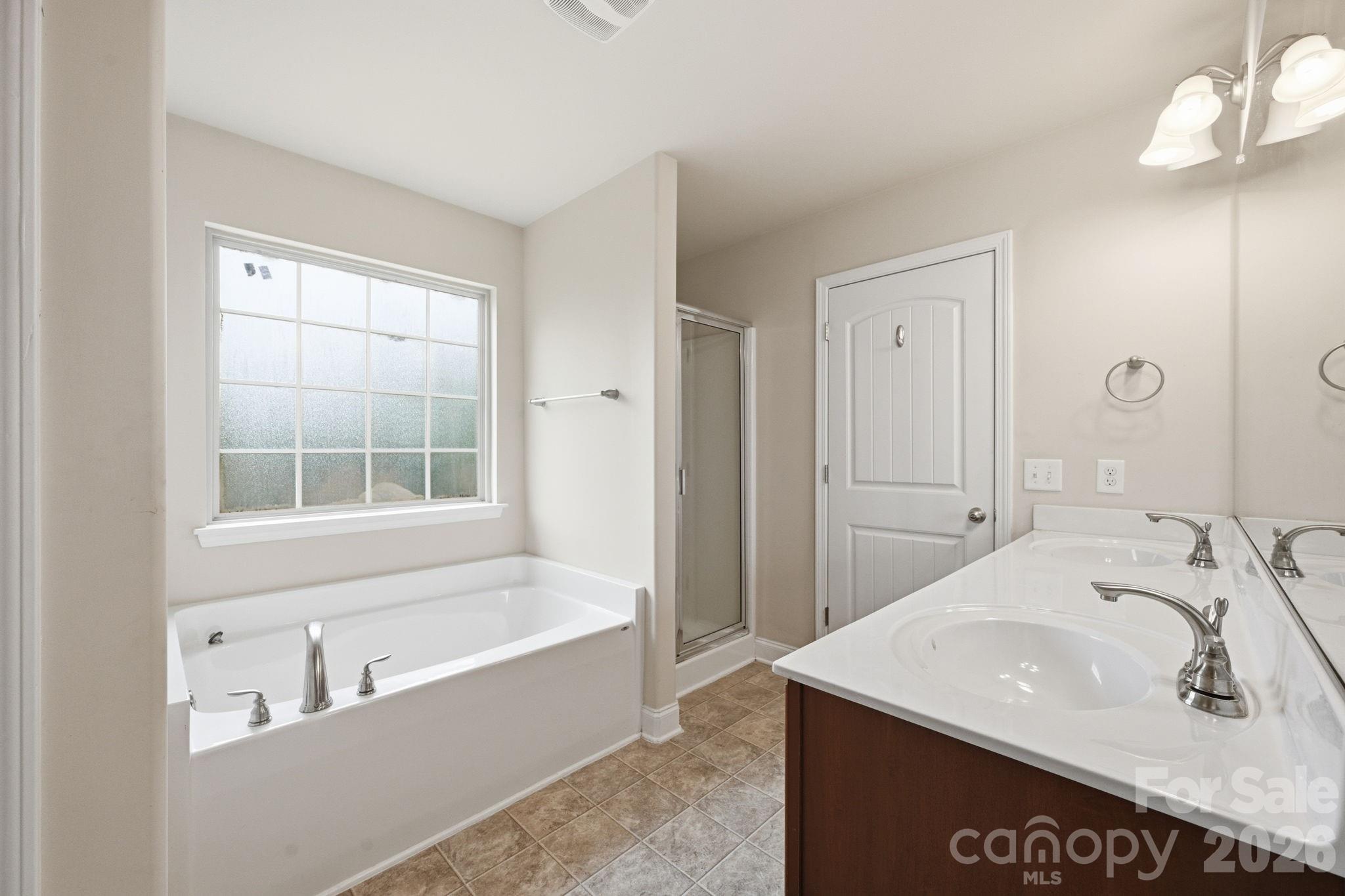7820 Rockland Drive — Charlotte