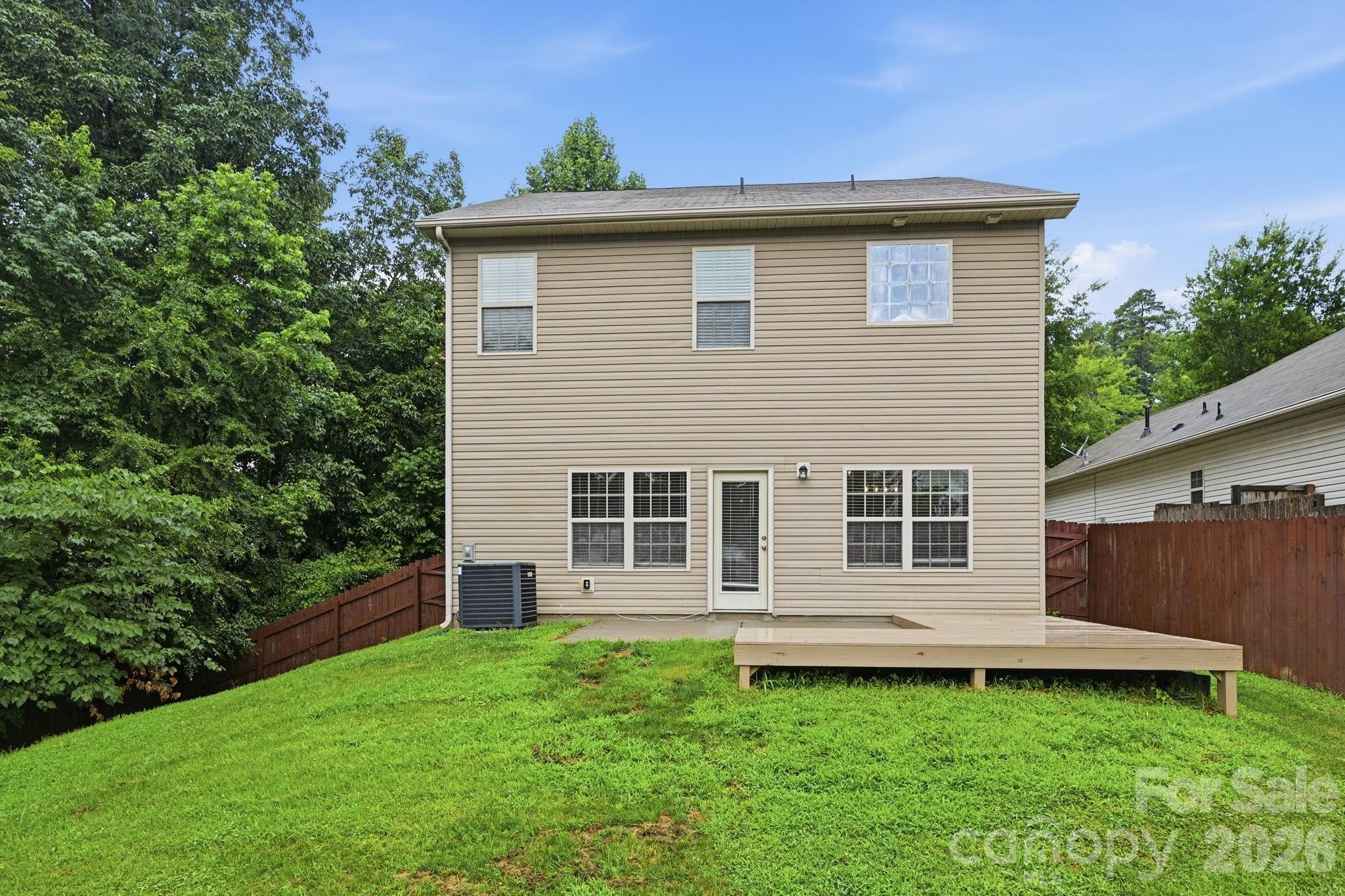 7820 Rockland Drive — Charlotte