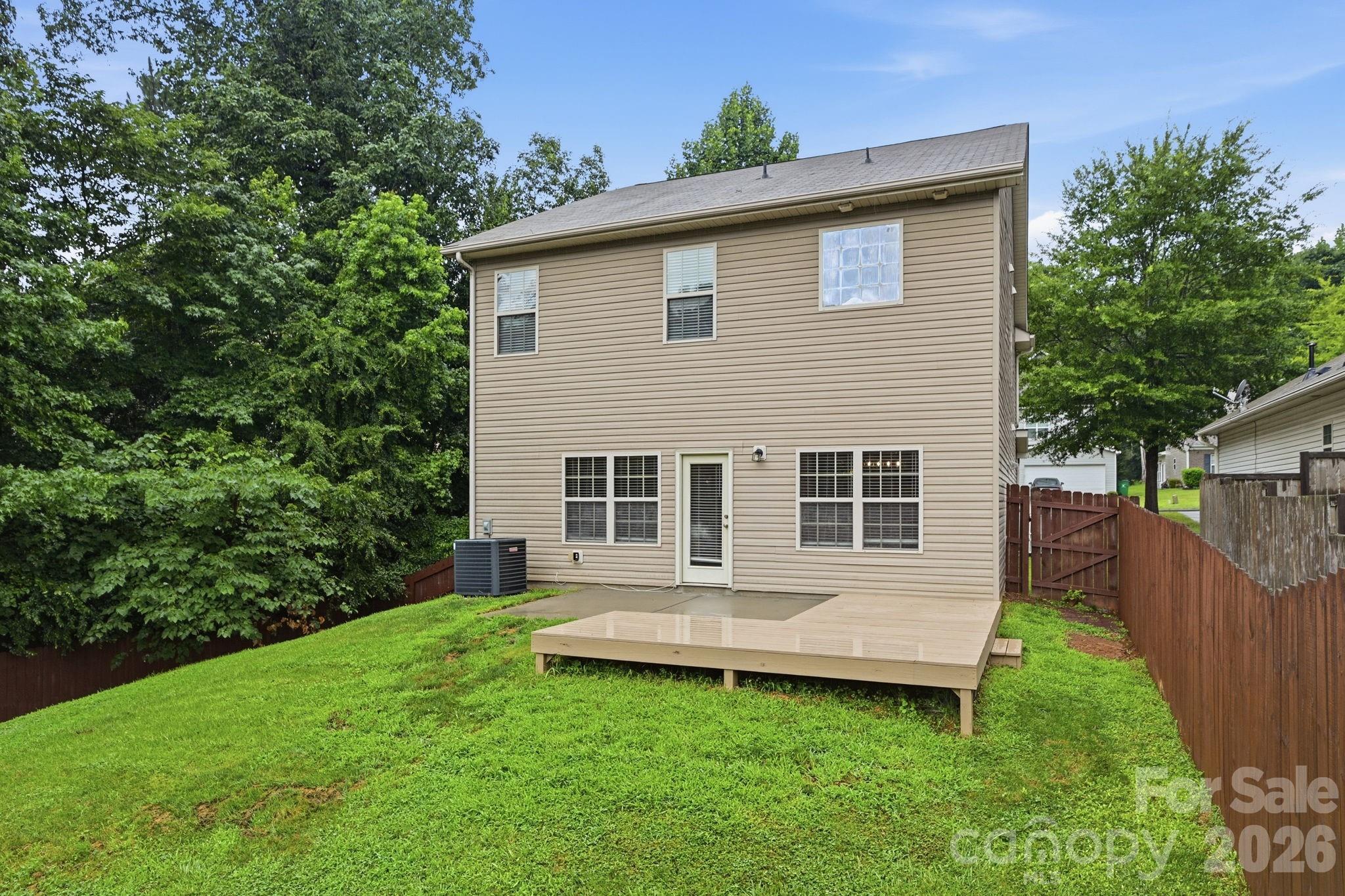 7820 Rockland Drive — Charlotte