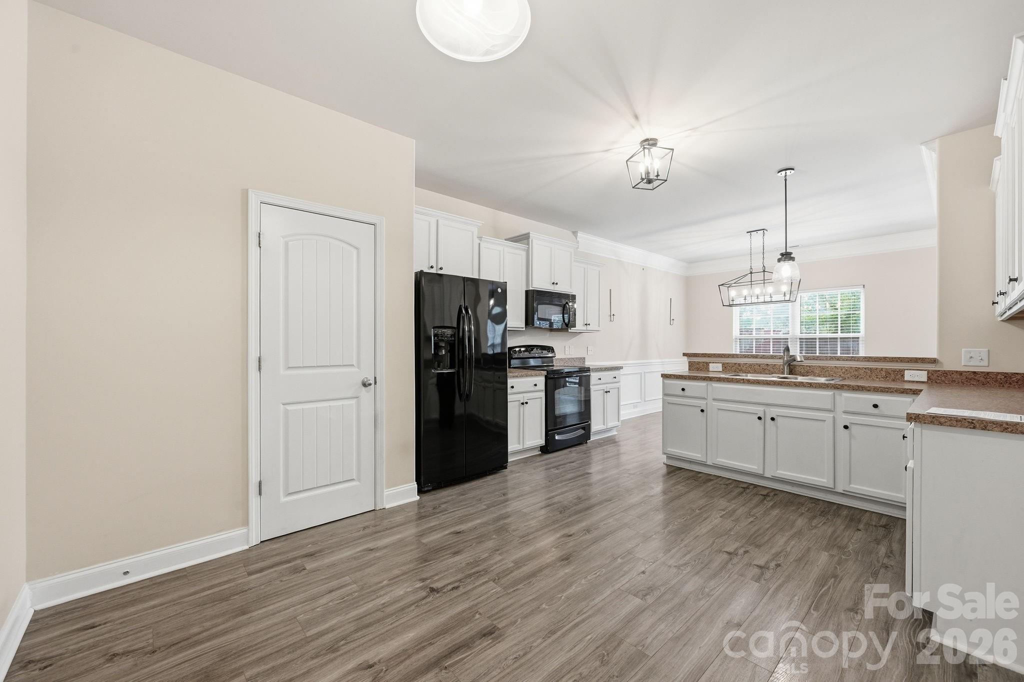 7820 Rockland Drive — Charlotte