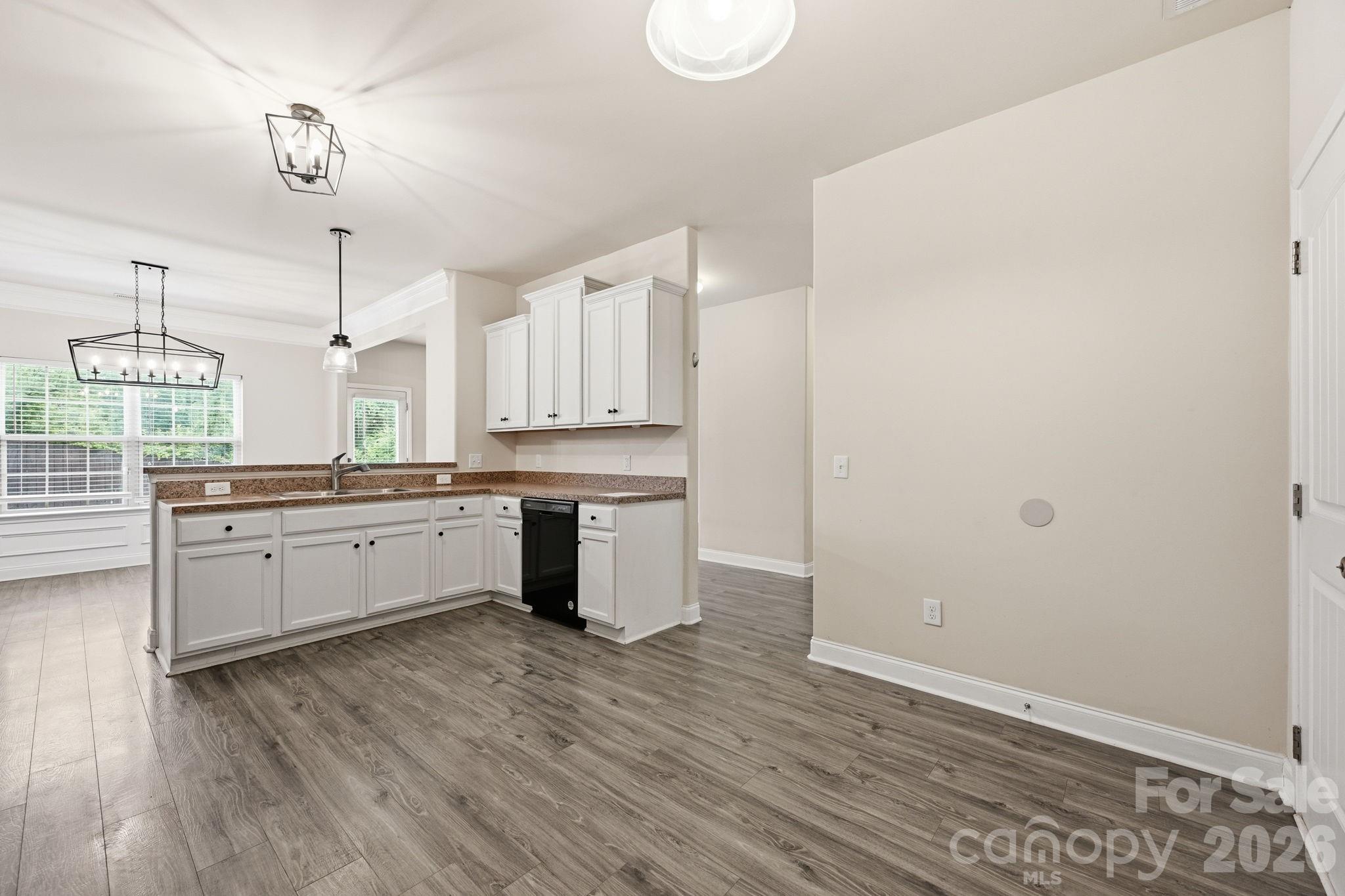 7820 Rockland Drive — Charlotte