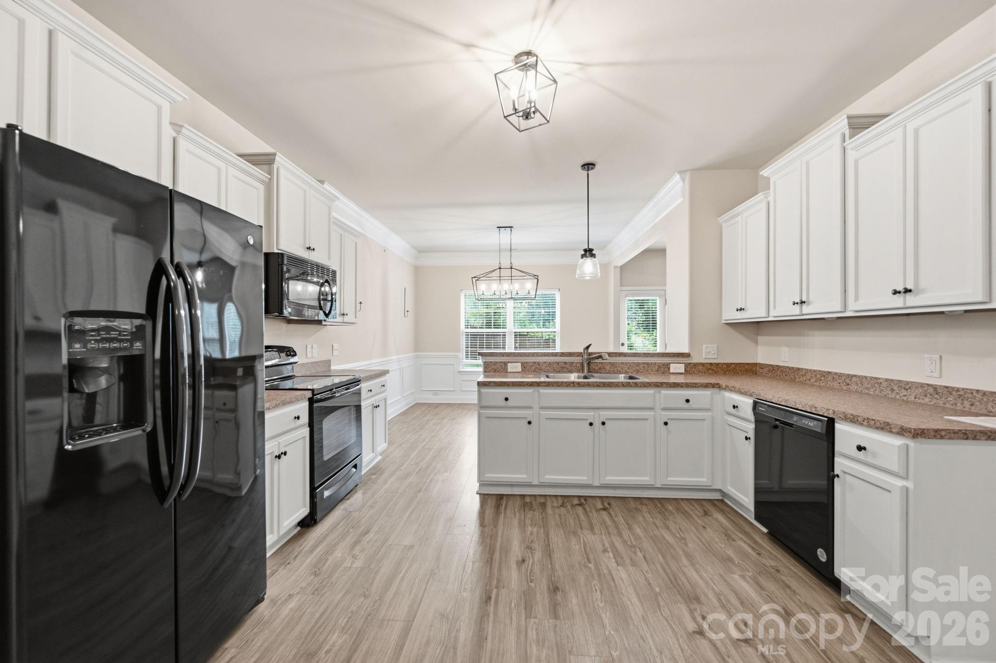 7820 Rockland Drive — Charlotte