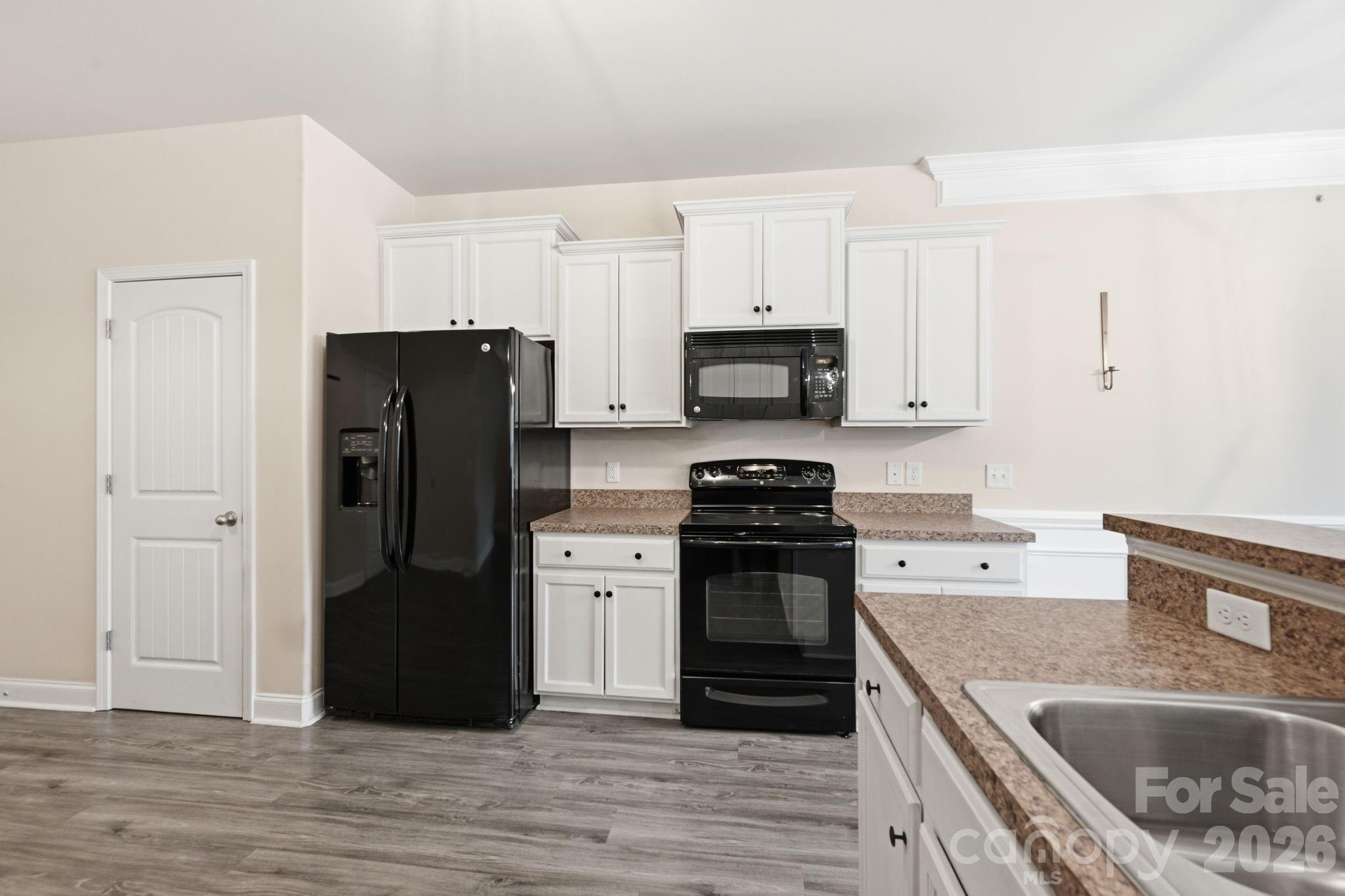 7820 Rockland Drive — Charlotte