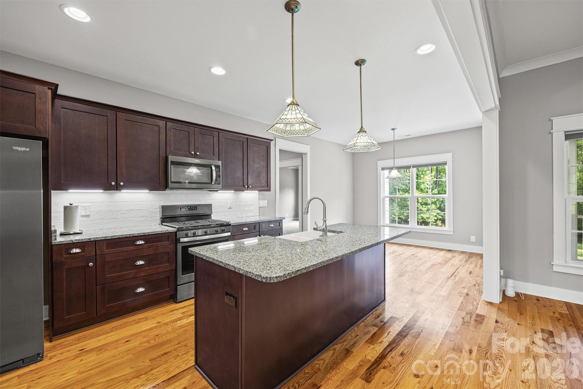 575 Zelkova Street — York