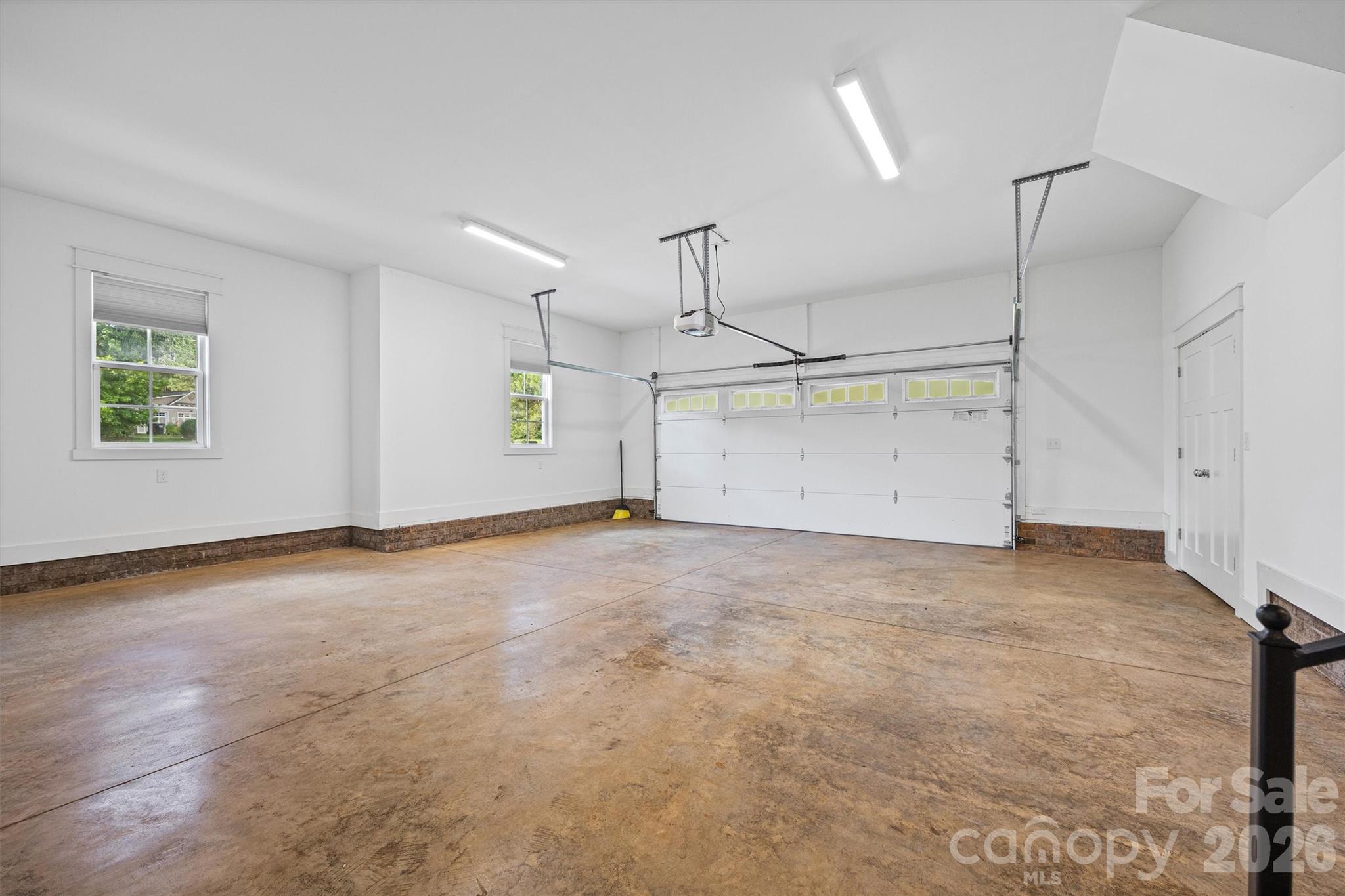 575 Zelkova Street — York