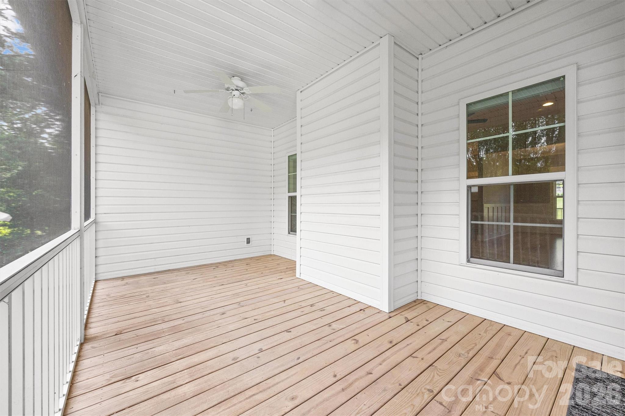 575 Zelkova Street — York