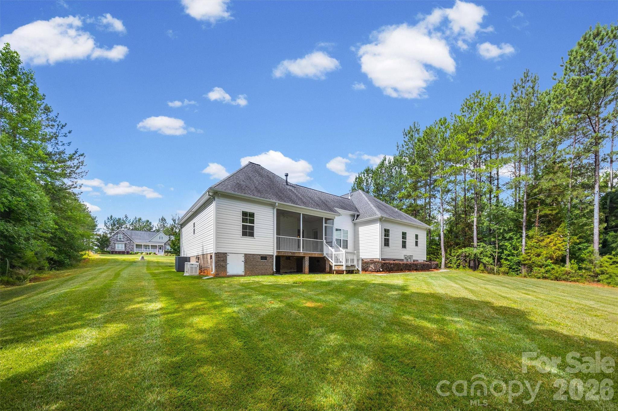 575 Zelkova Street — York