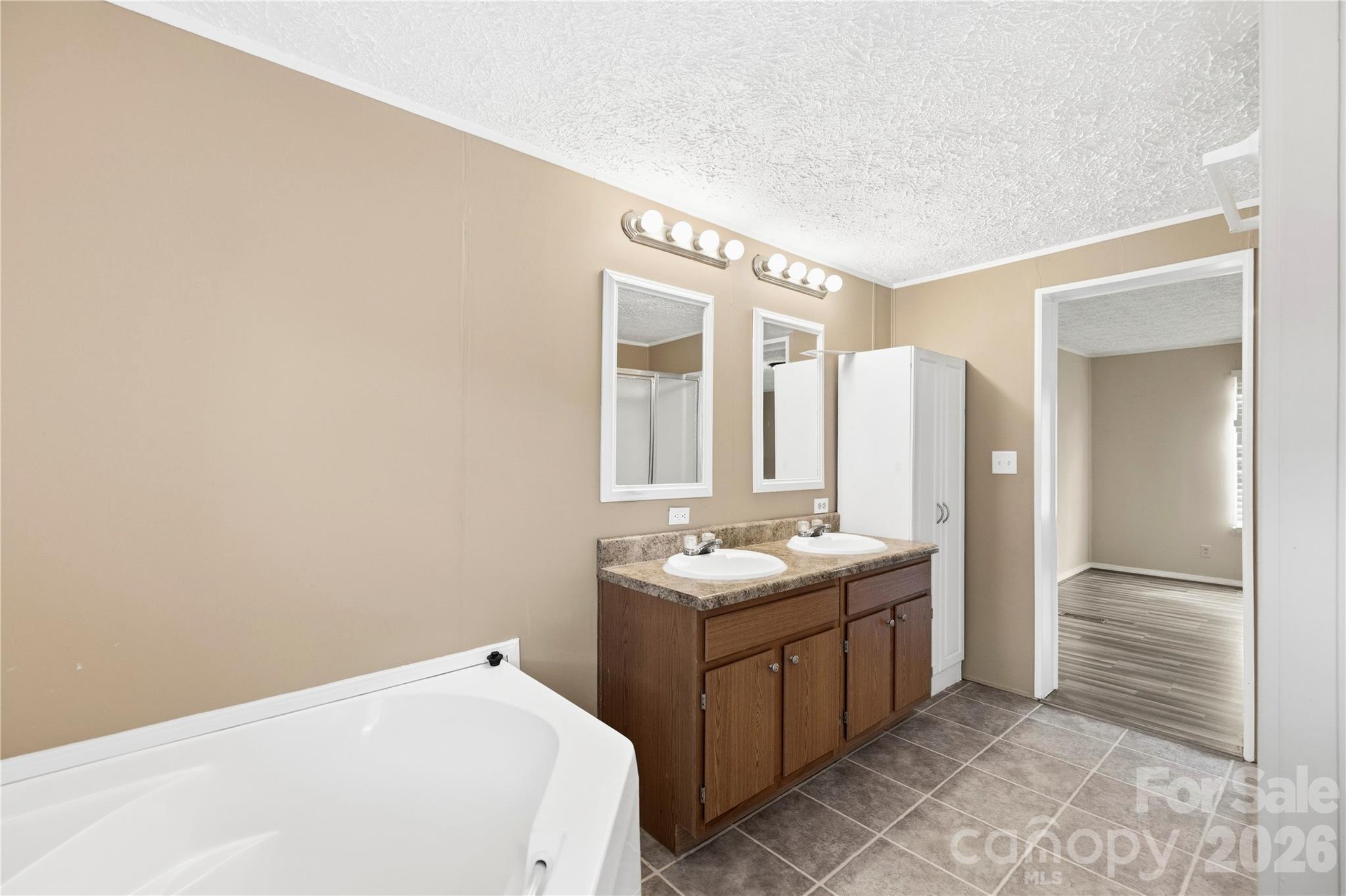 245 Mountain Grove Road — Canton