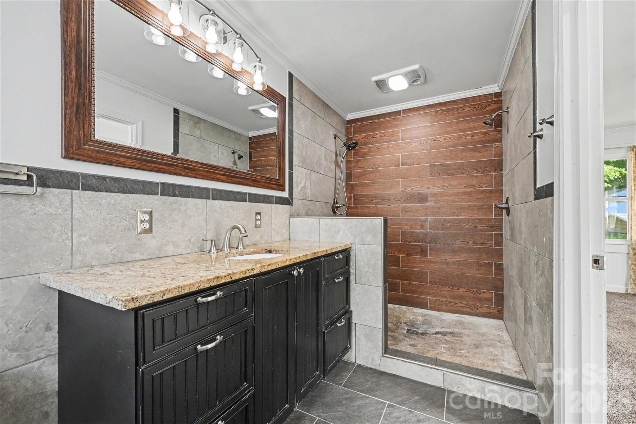 407 S Beaver Street — Landis