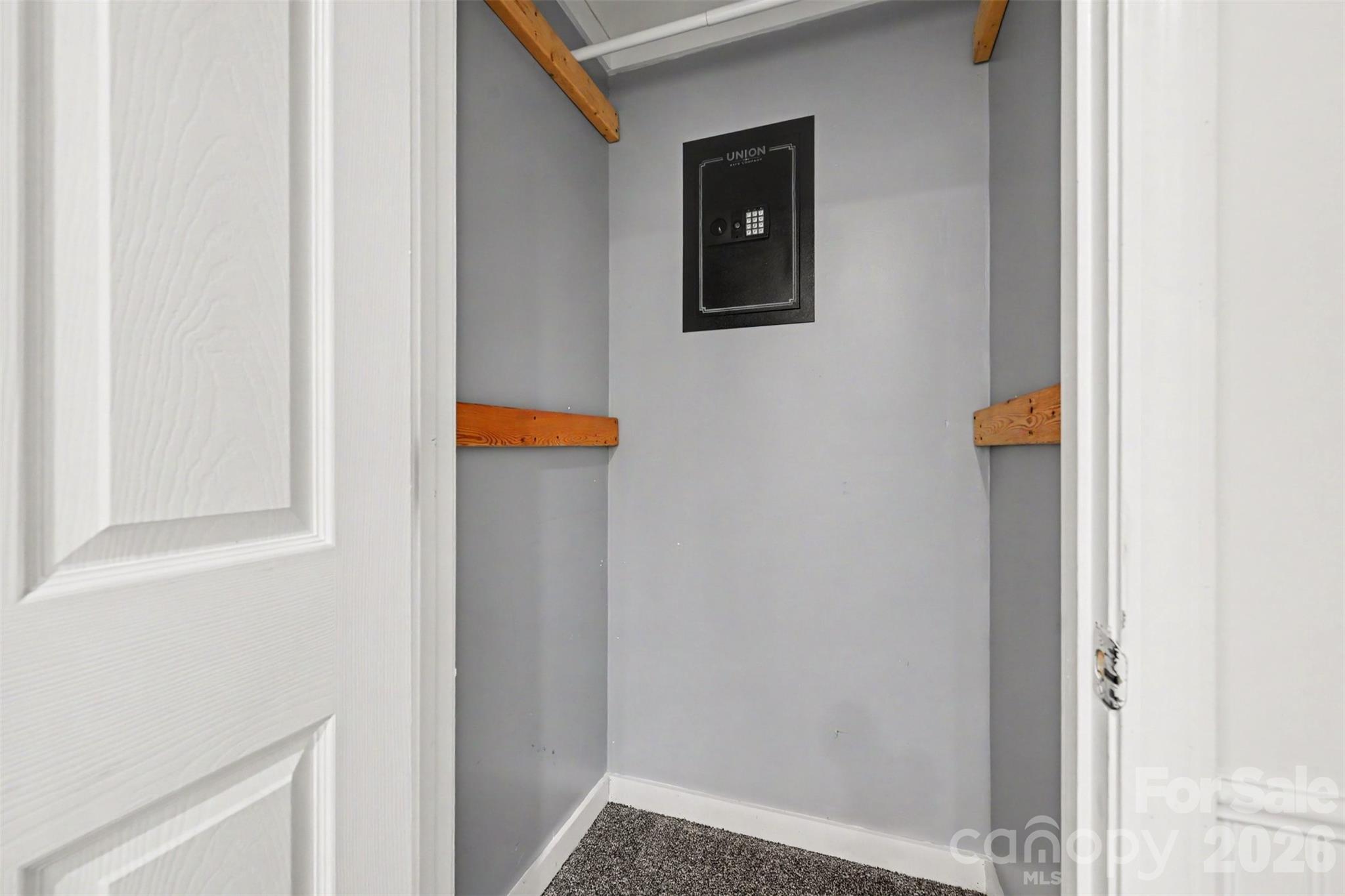 407 S Beaver Street — Landis