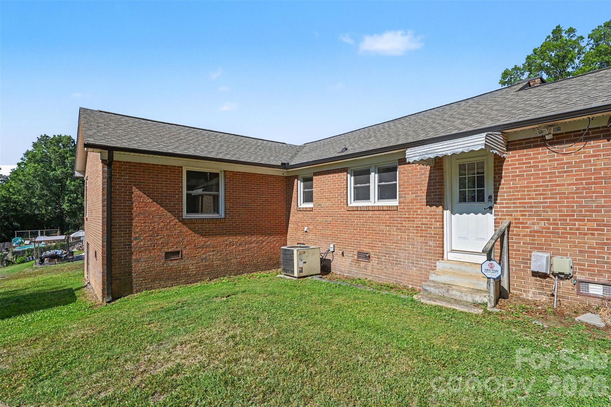 407 S Beaver Street — Landis