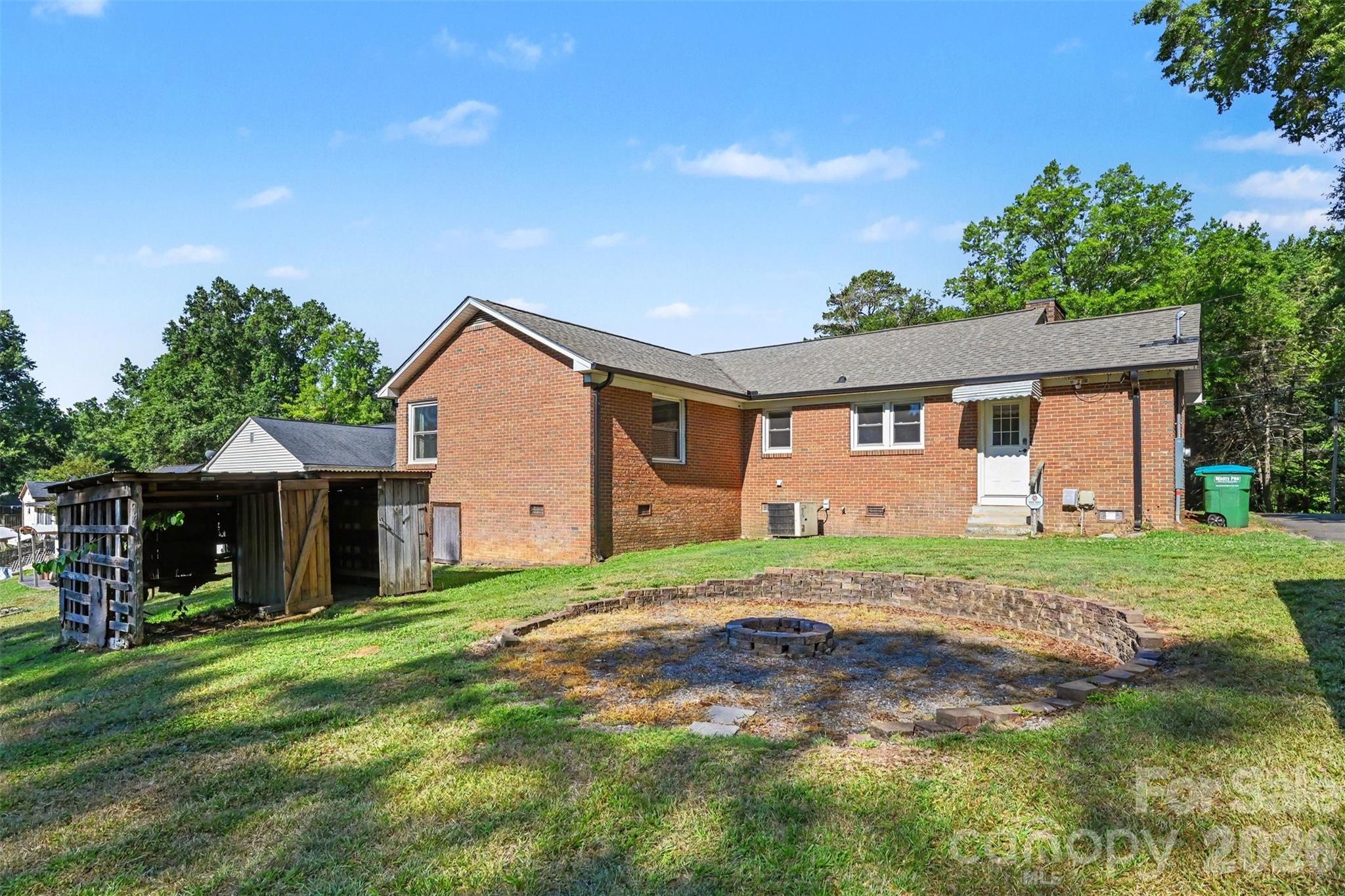 407 S Beaver Street — Landis