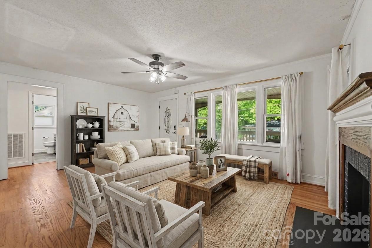 407 S Beaver Street — Landis