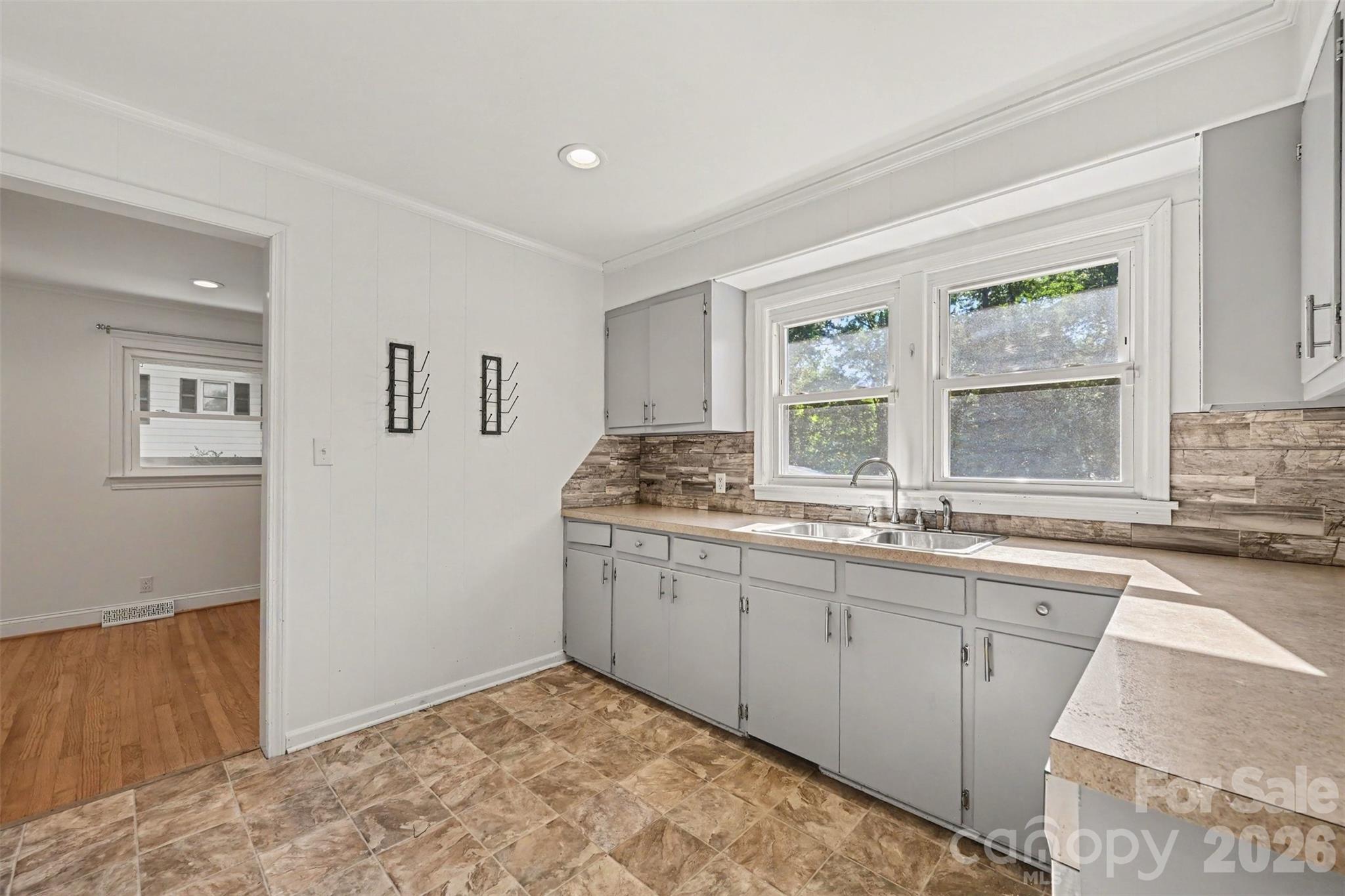 407 S Beaver Street — Landis