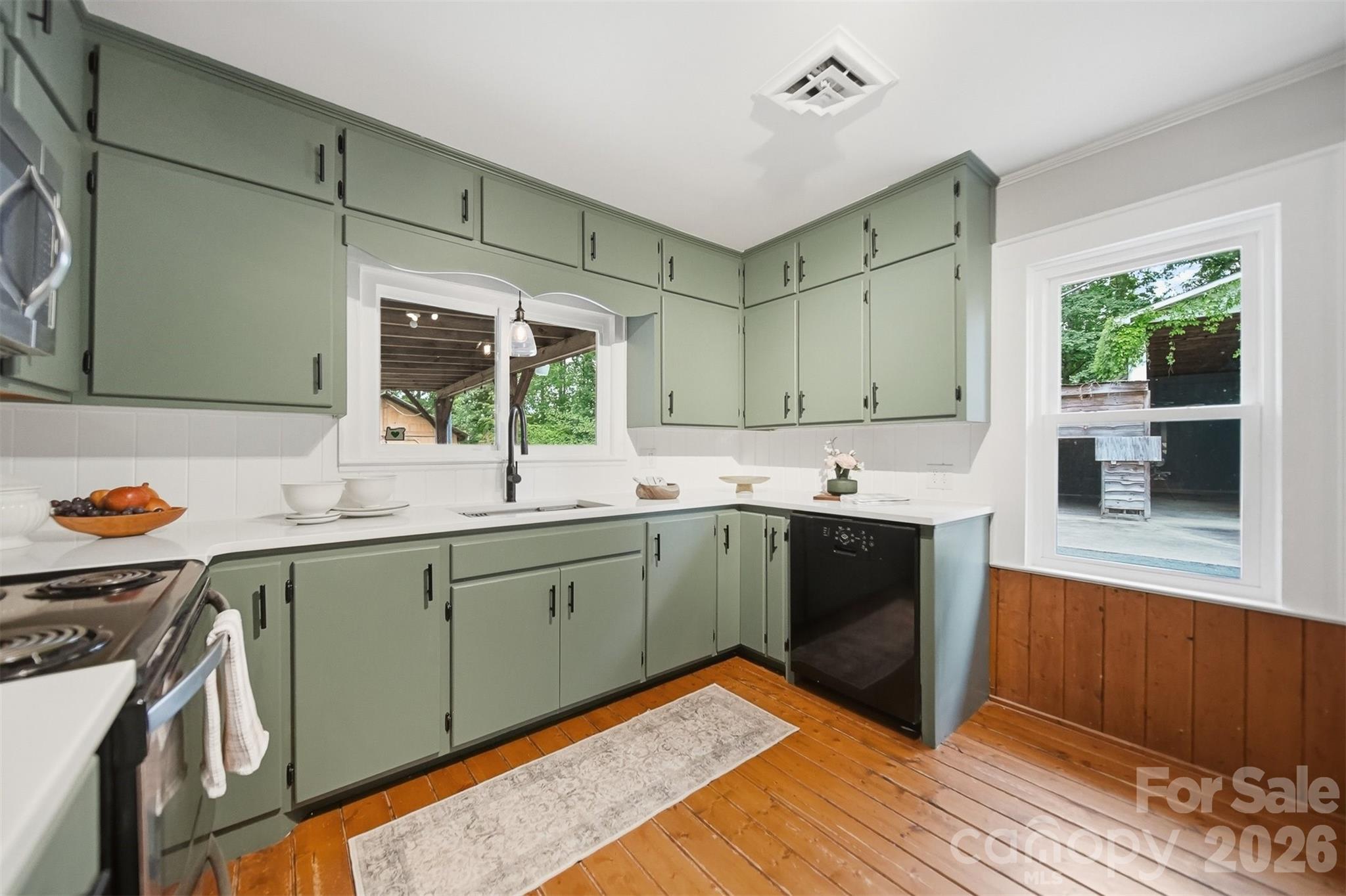 255 Wildwood Road — Lenoir
