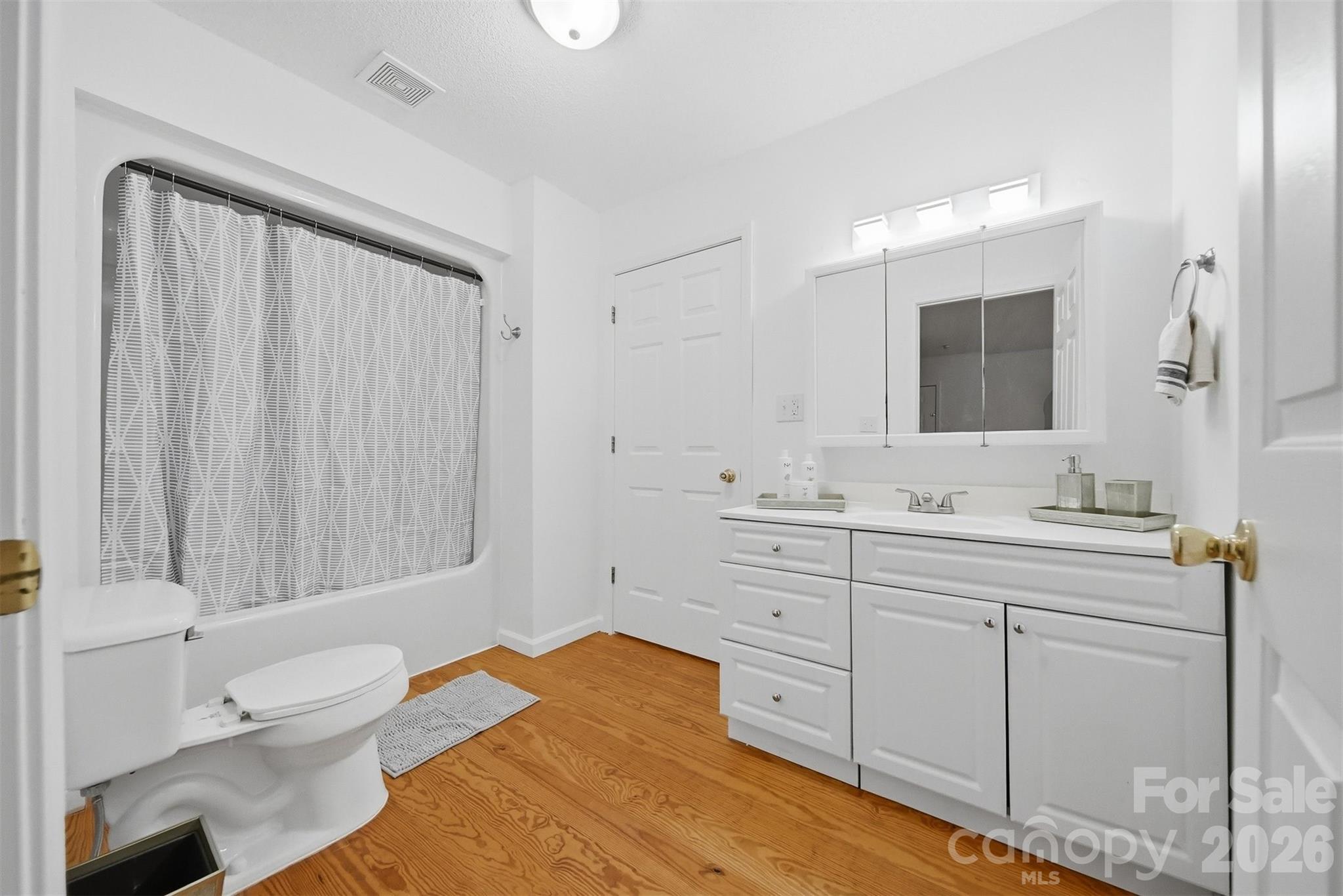 255 Wildwood Road — Lenoir