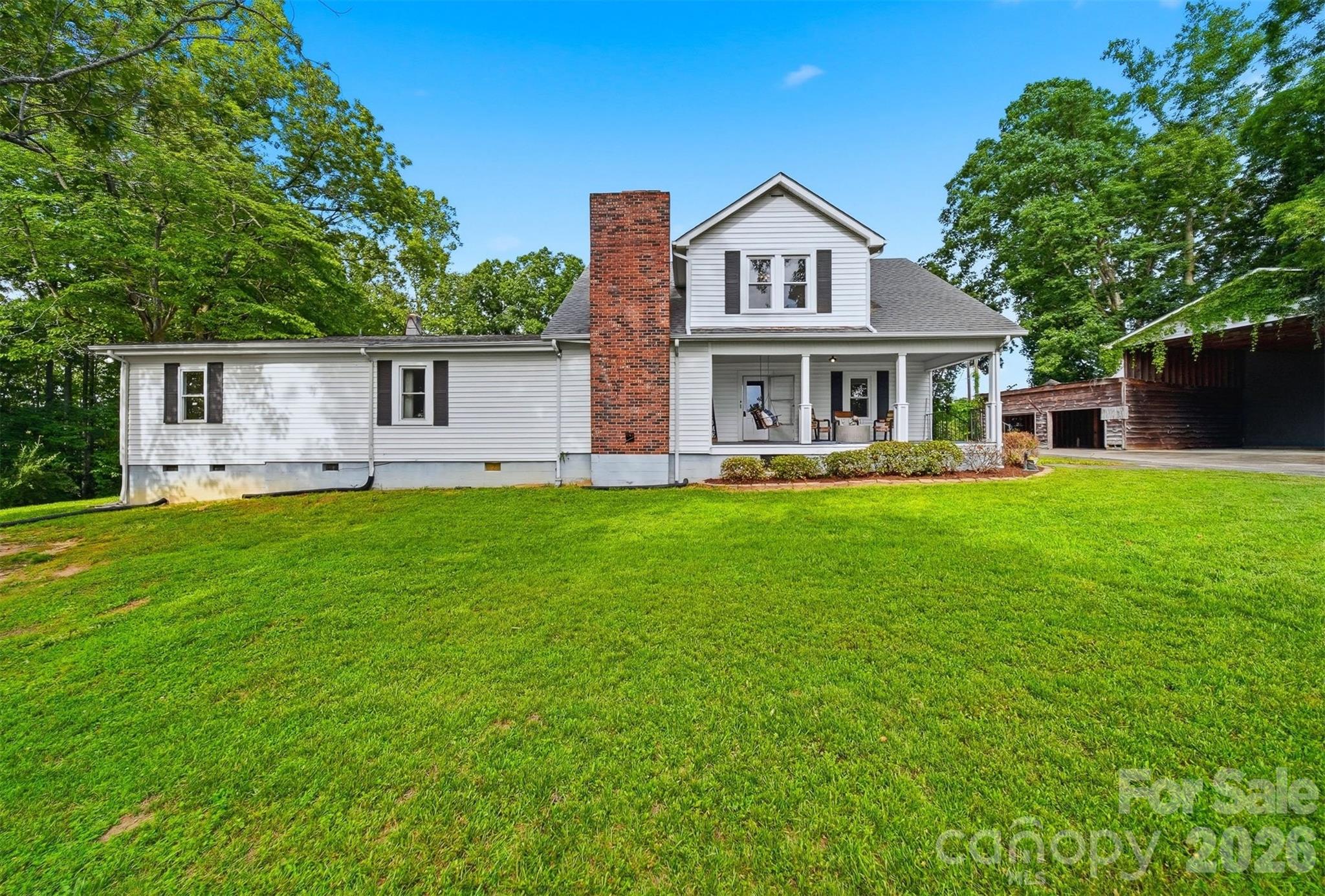 255 Wildwood Road — Lenoir
