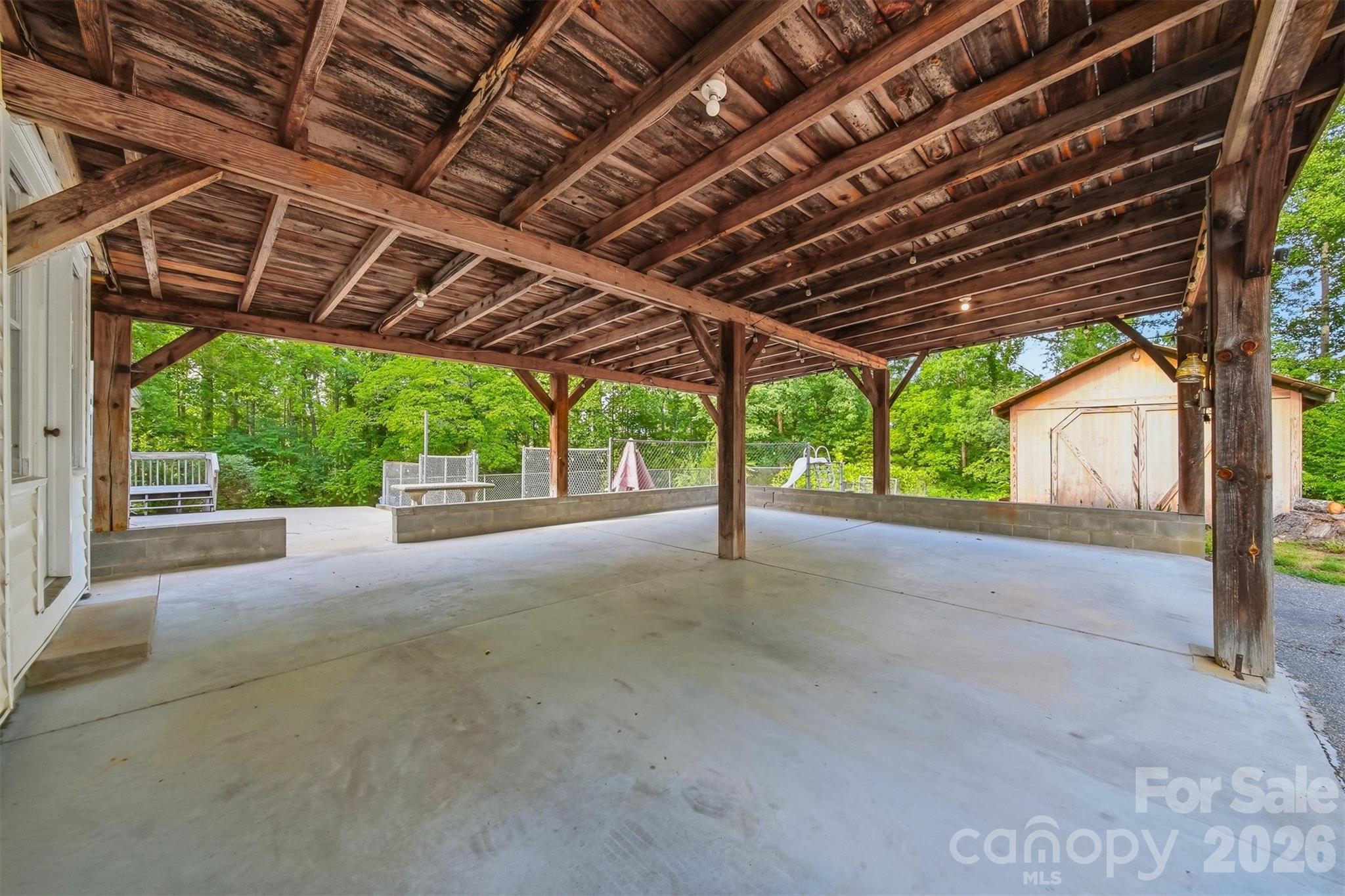 255 Wildwood Road — Lenoir