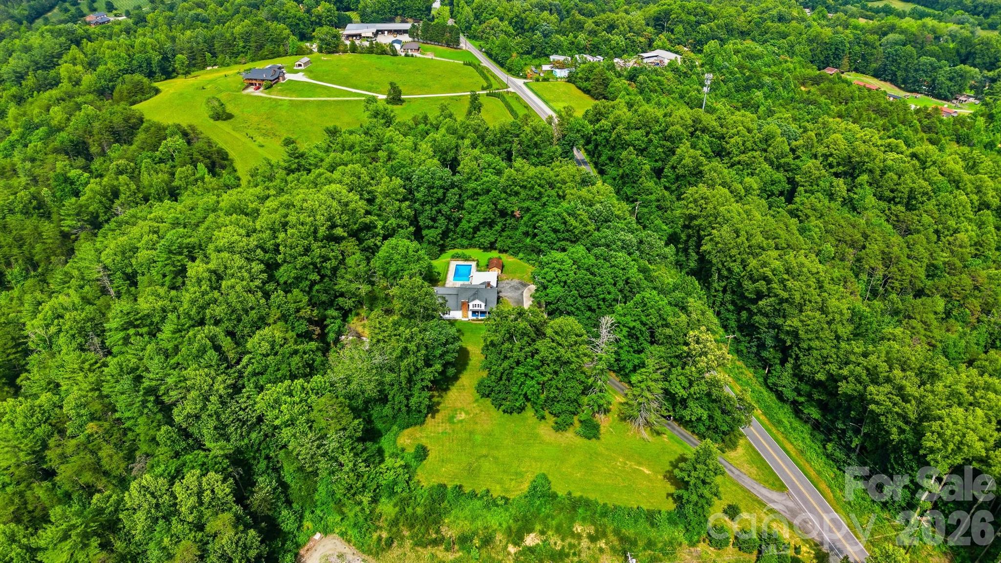 255 Wildwood Road — Lenoir