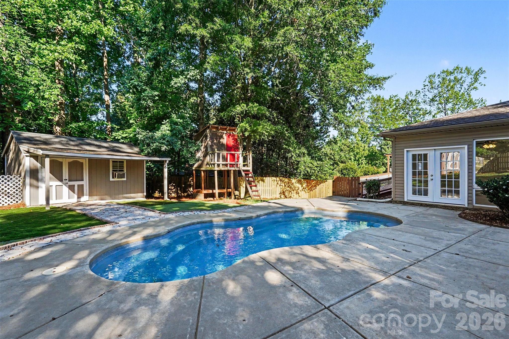 6826 Teal Drive — Denver