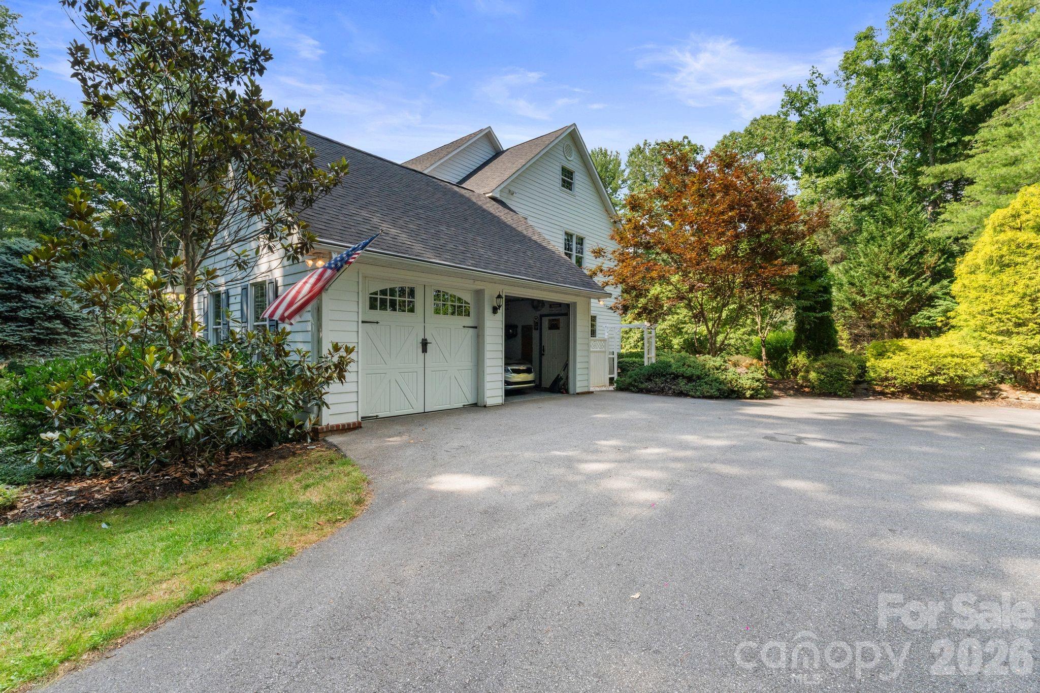 107 Windsong Extension — Fairview