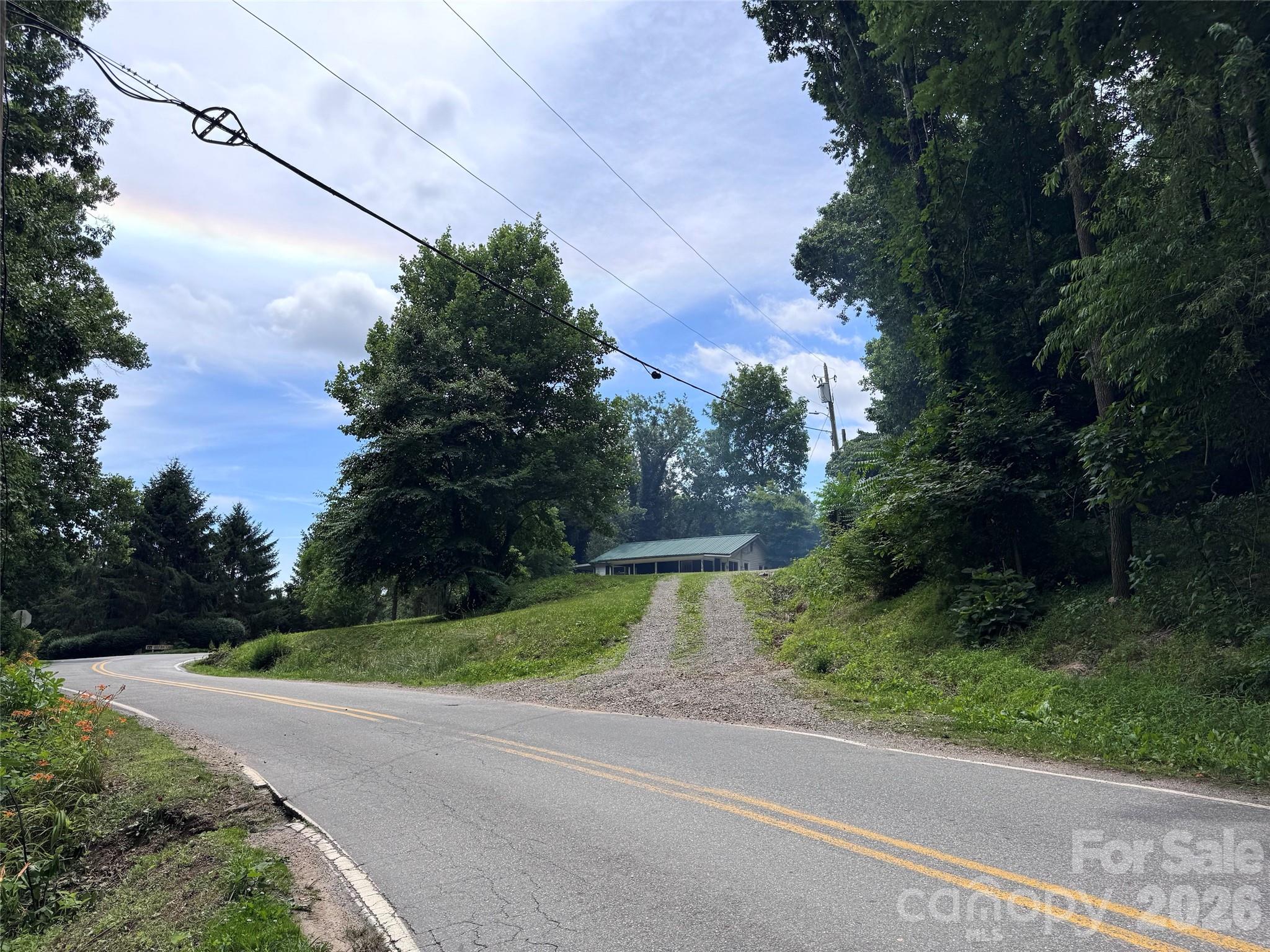 402 Sharon Road — Fairview