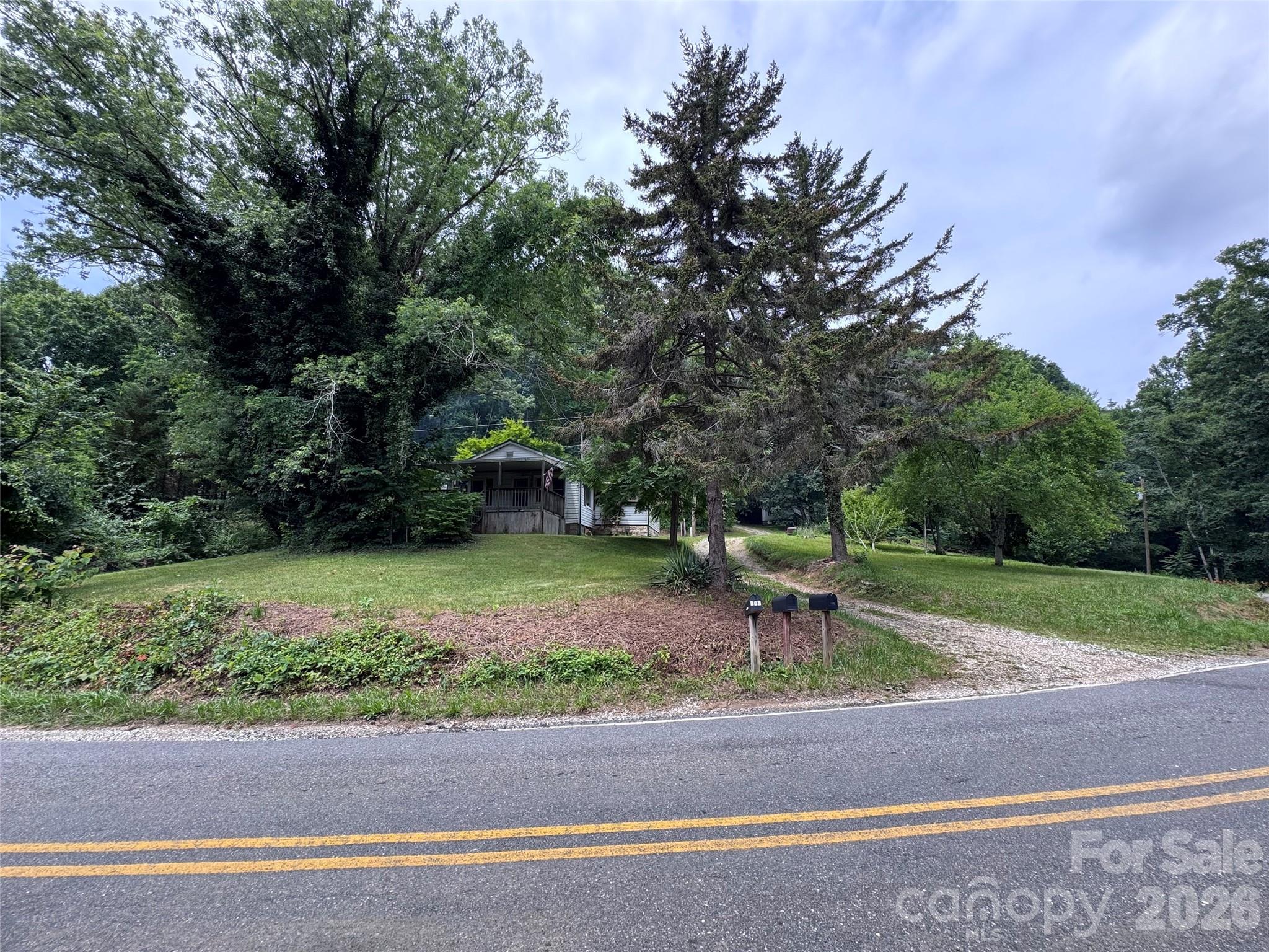 402 Sharon Road — Fairview