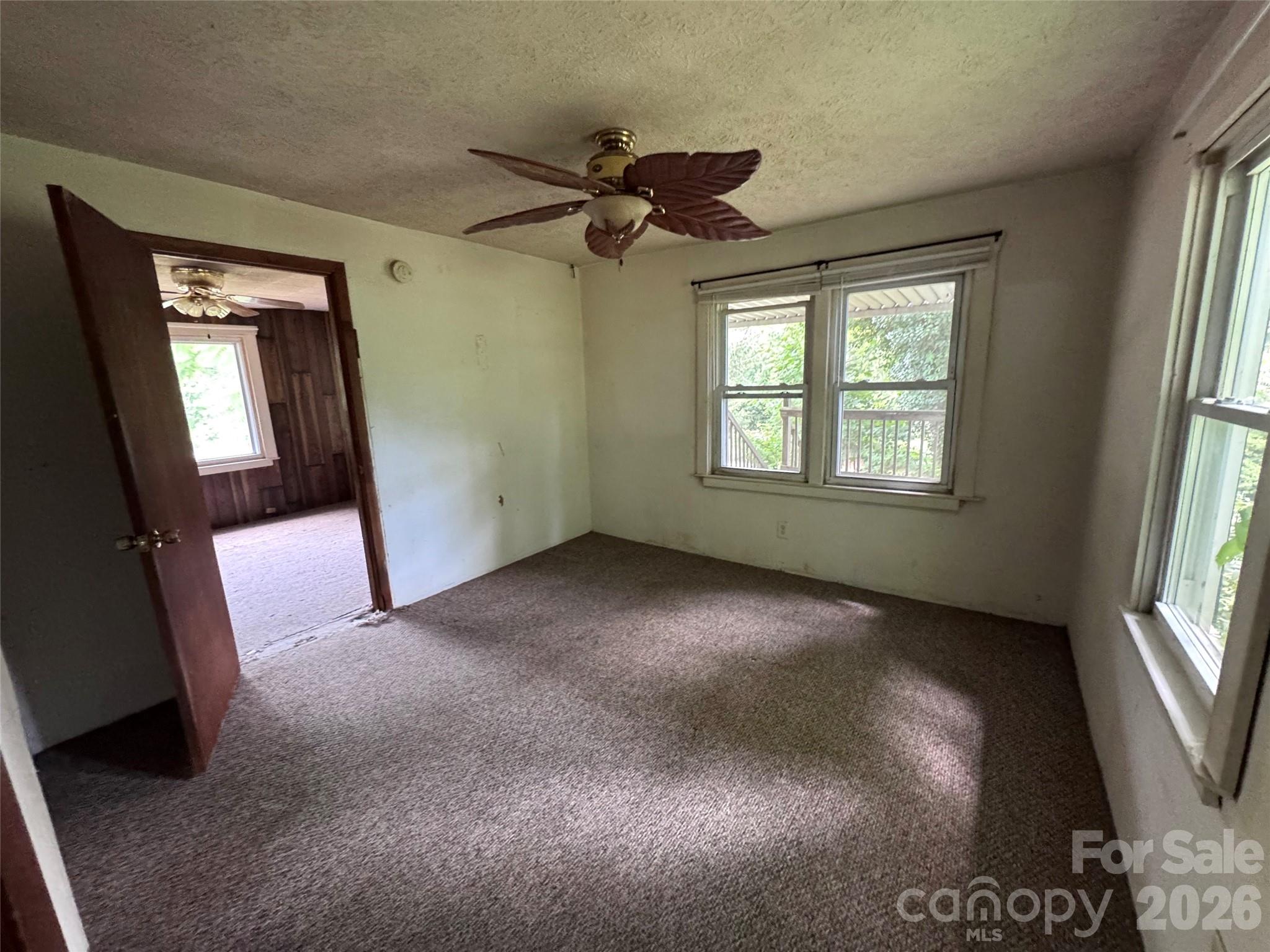 402 Sharon Road — Fairview