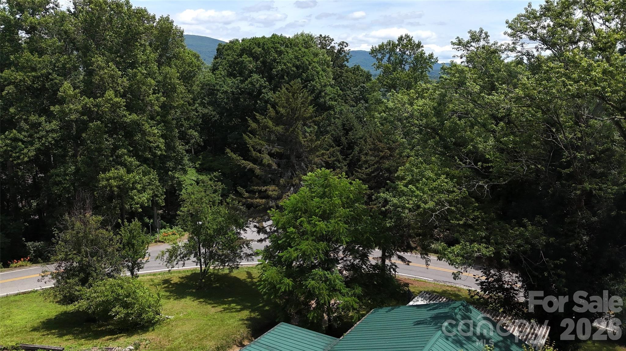 402 Sharon Road — Fairview
