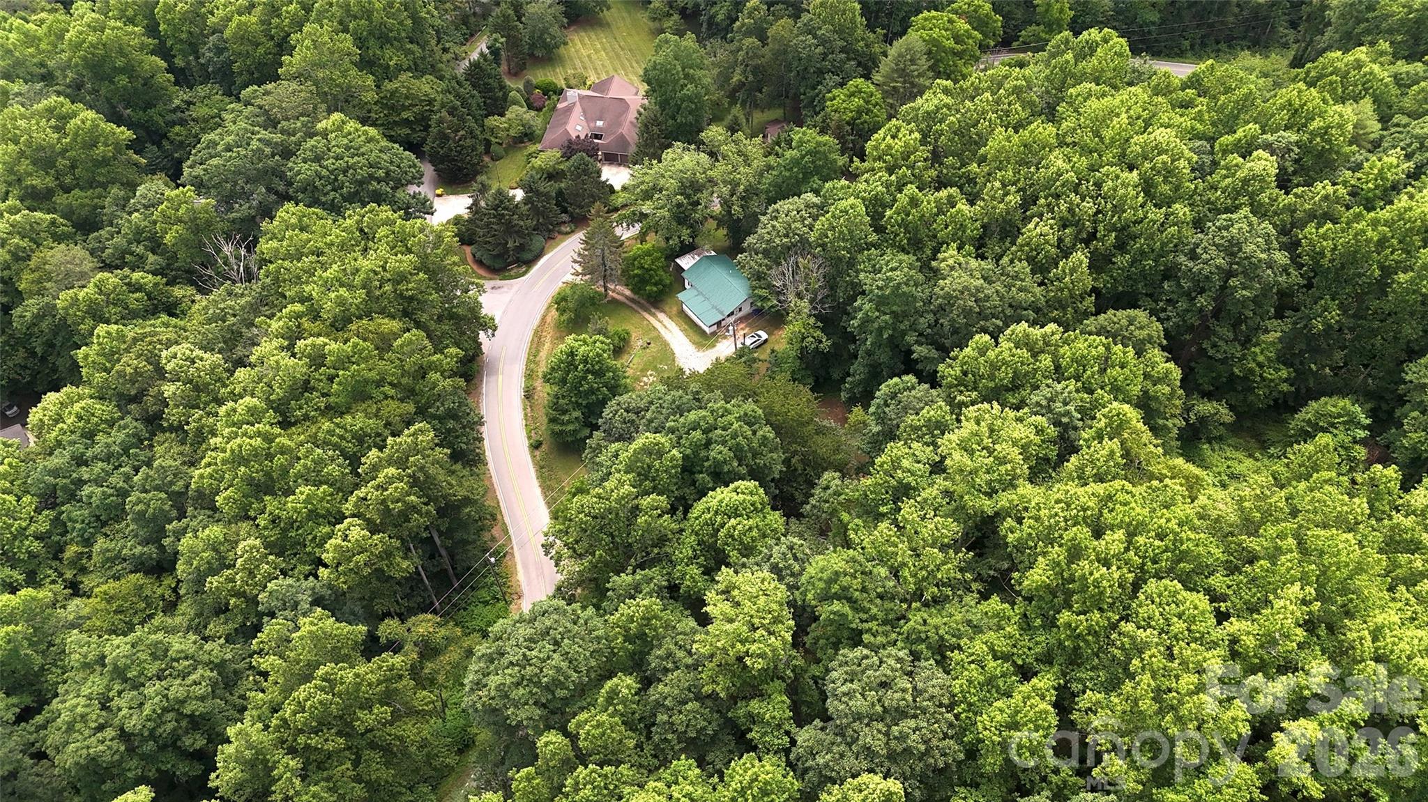402 Sharon Road — Fairview