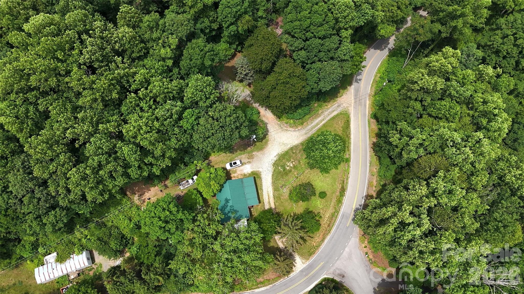 402 Sharon Road — Fairview
