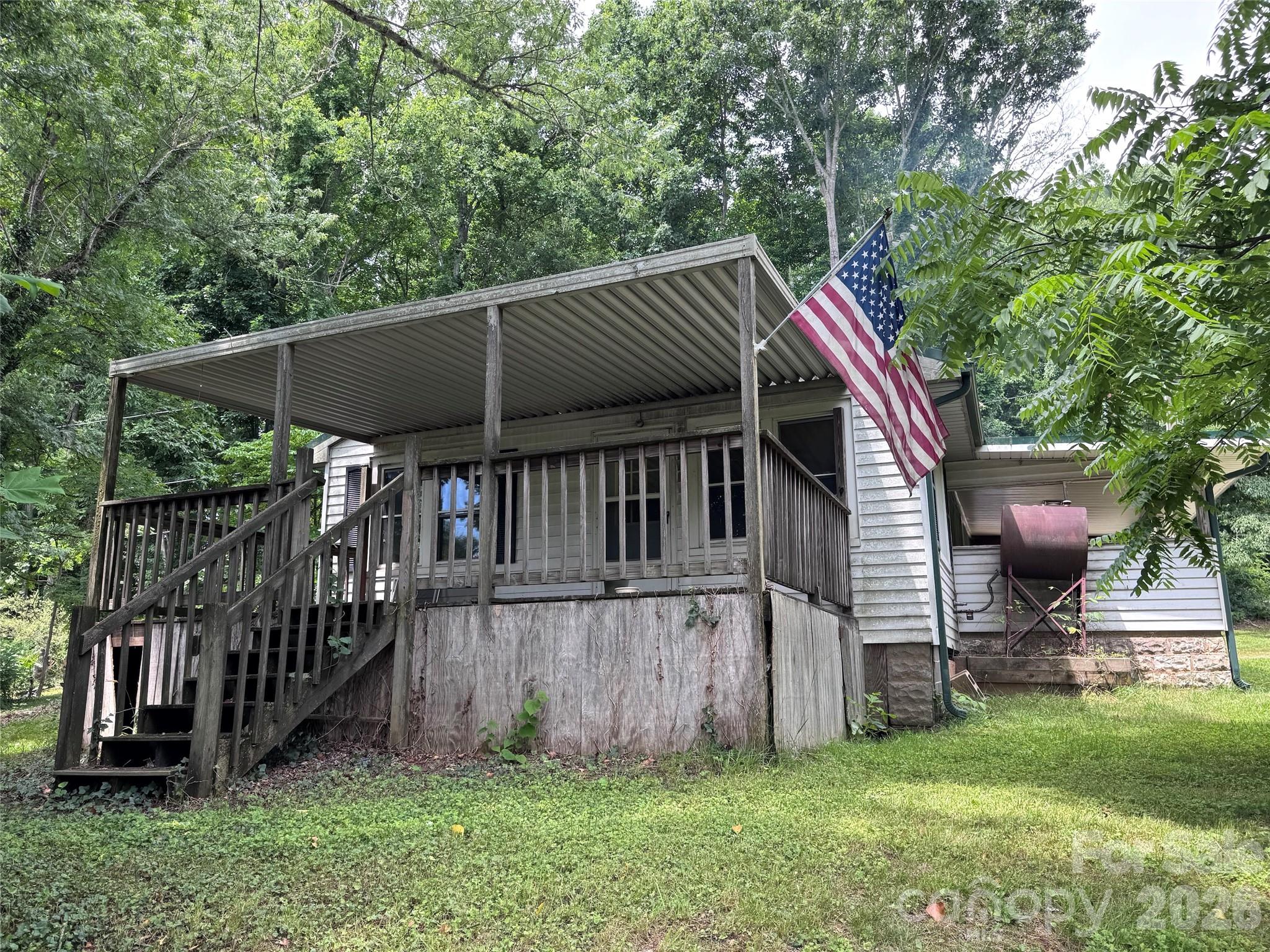 402 Sharon Road — Fairview