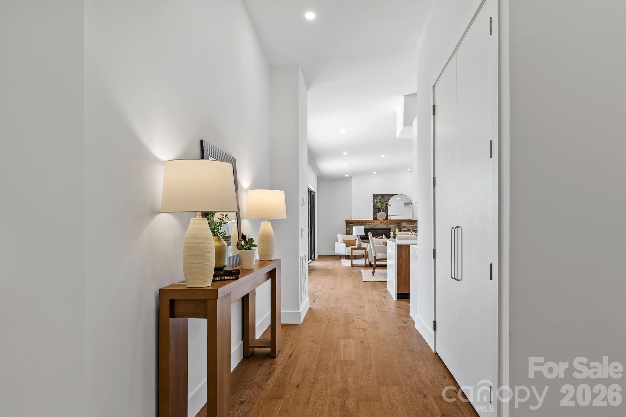 78 Manchester Way — Mills River