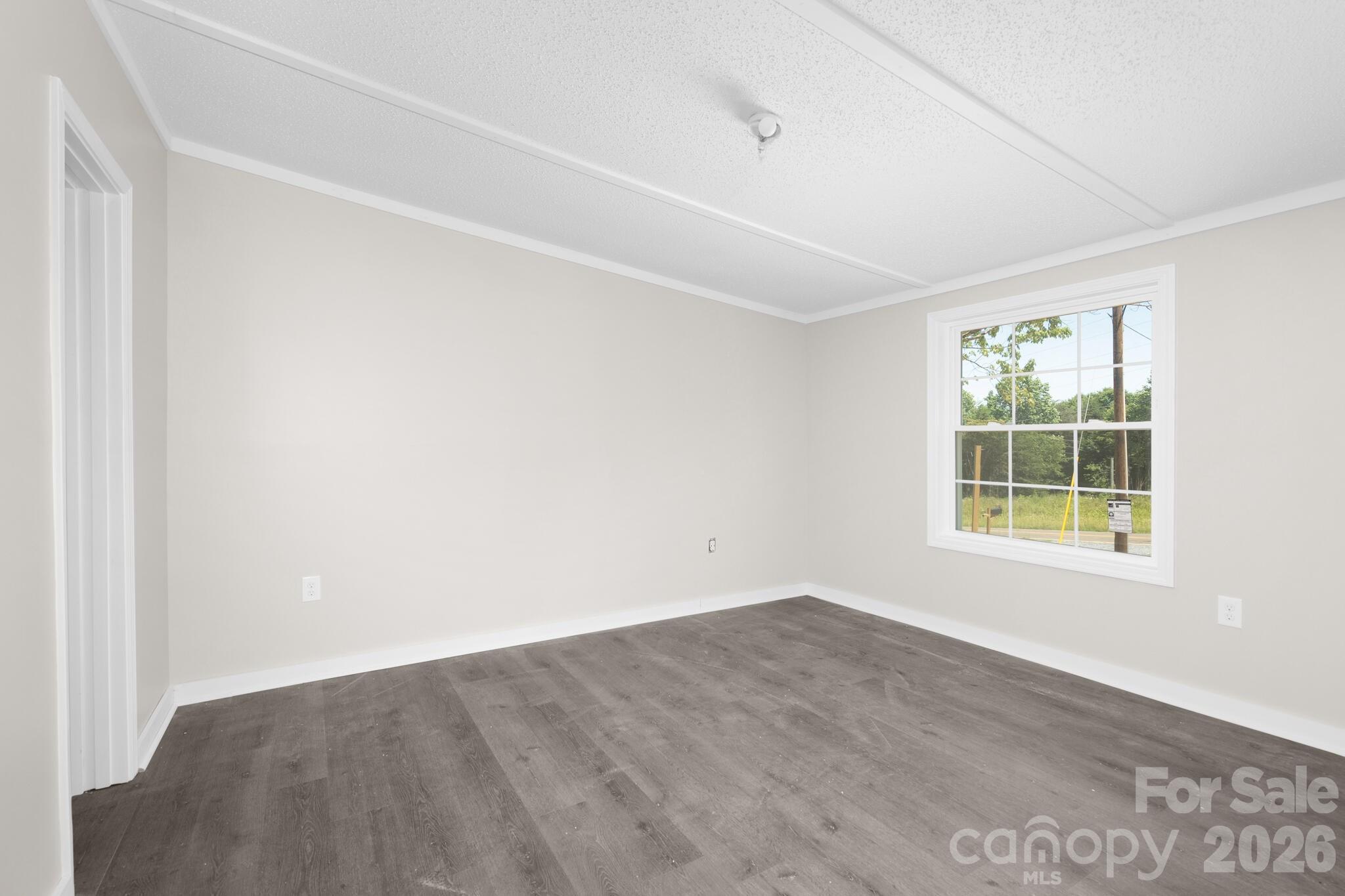 5358 Hope Road — Vale