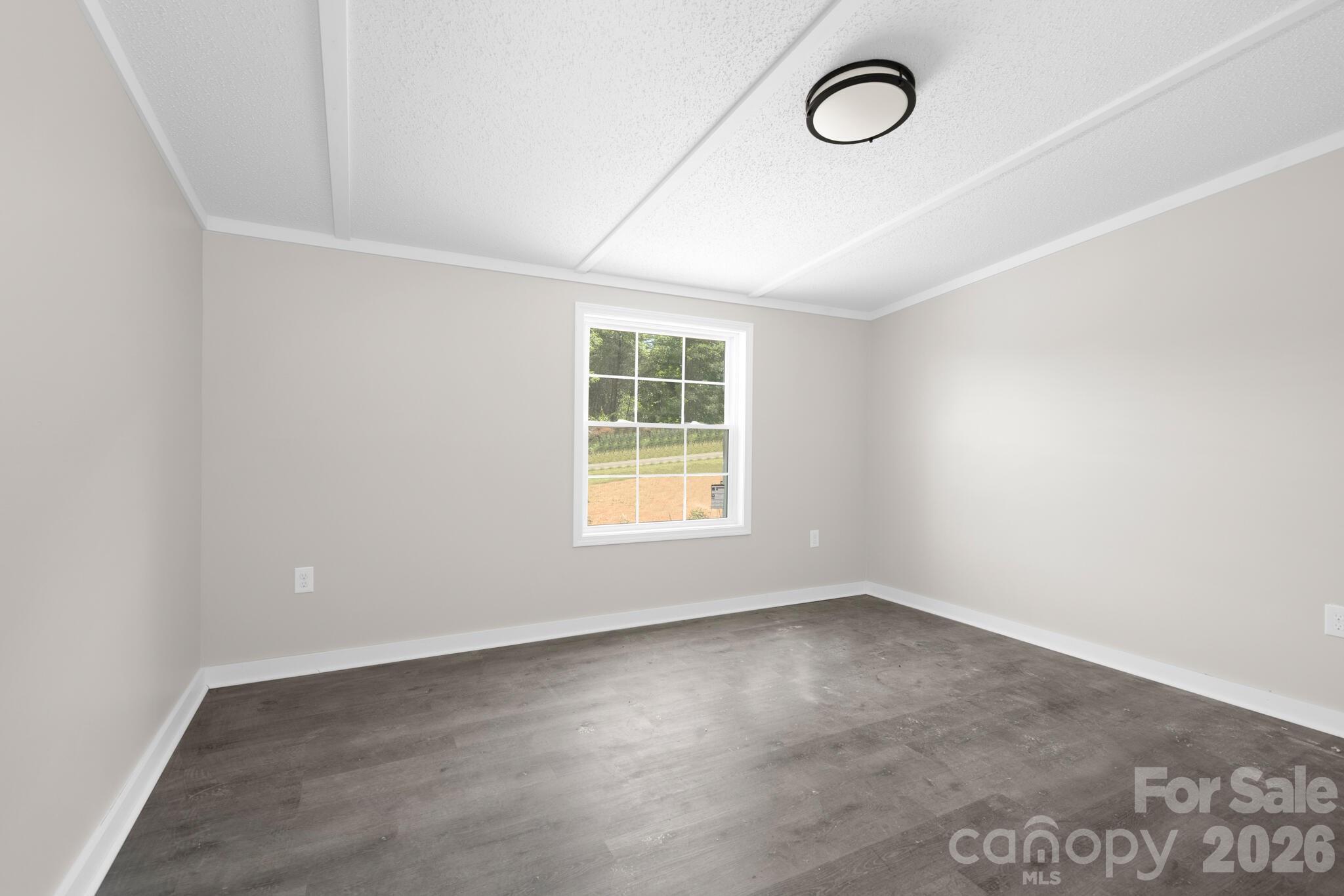 5358 Hope Road — Vale