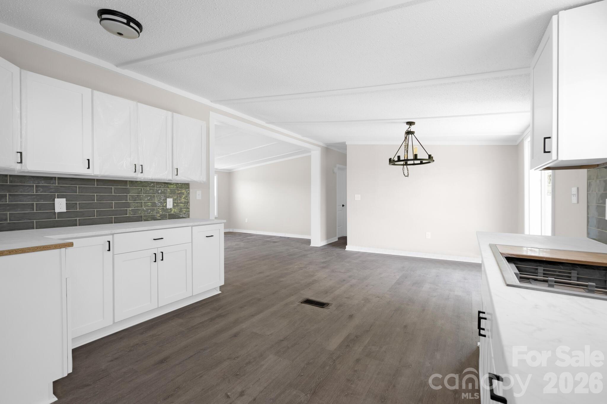5358 Hope Road — Vale