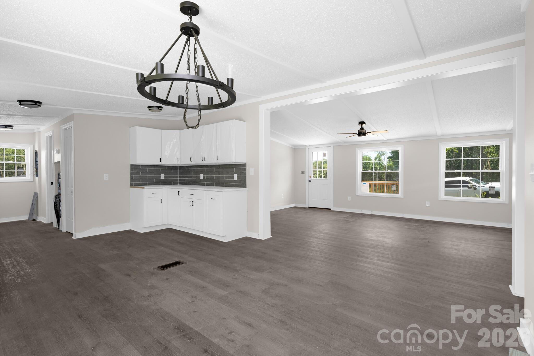 5358 Hope Road — Vale