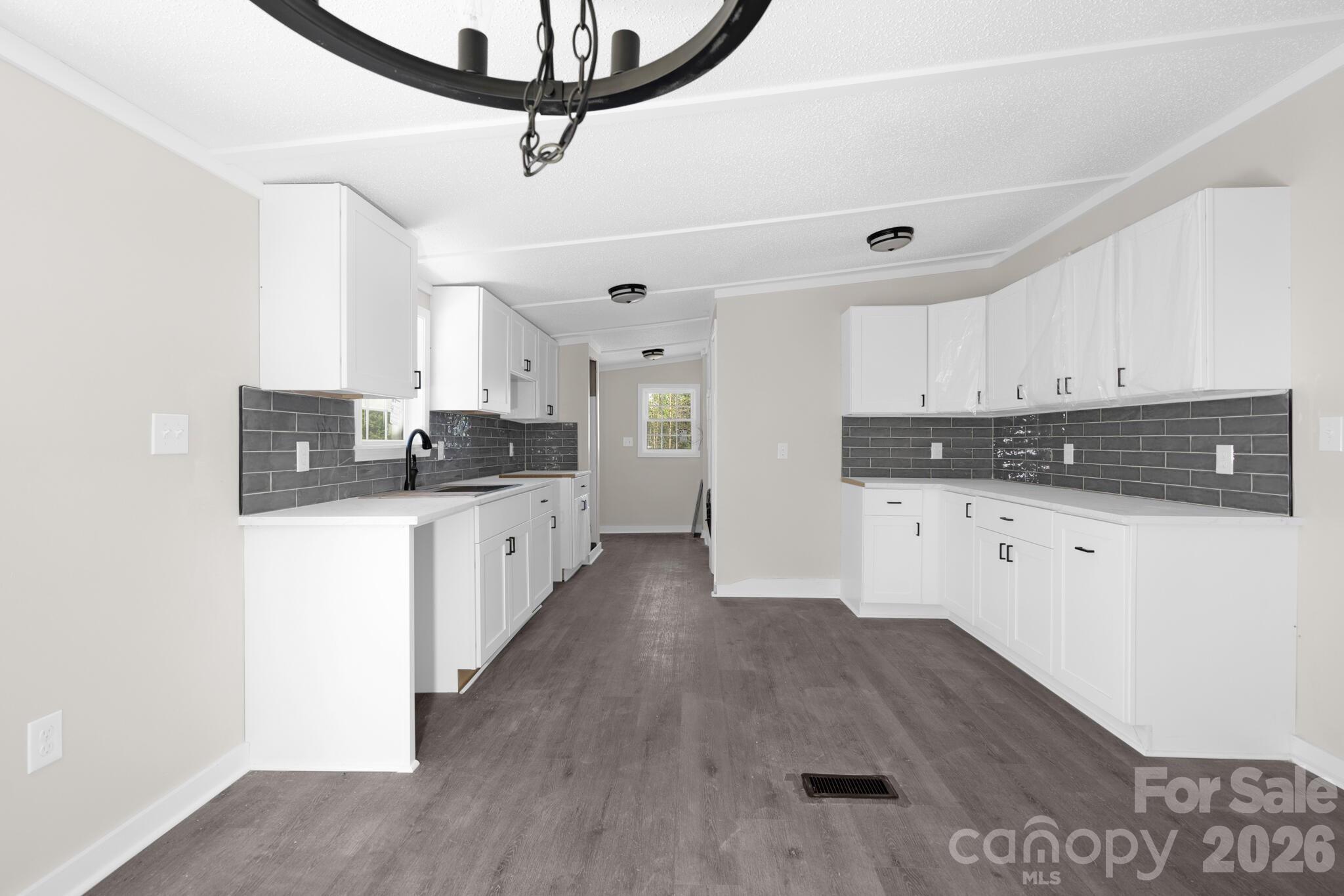 5358 Hope Road — Vale
