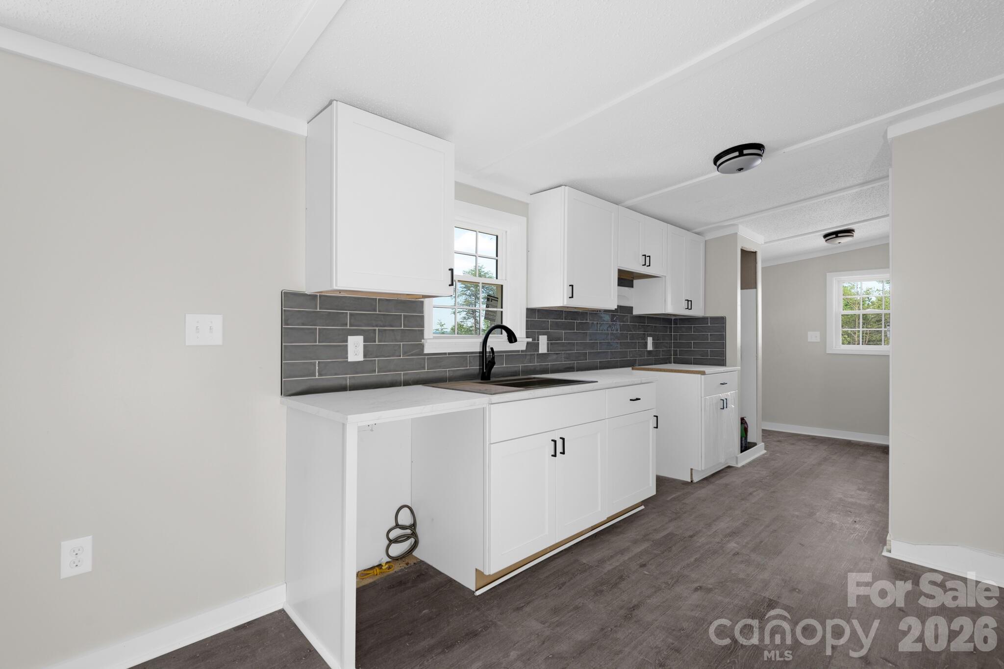 5358 Hope Road — Vale