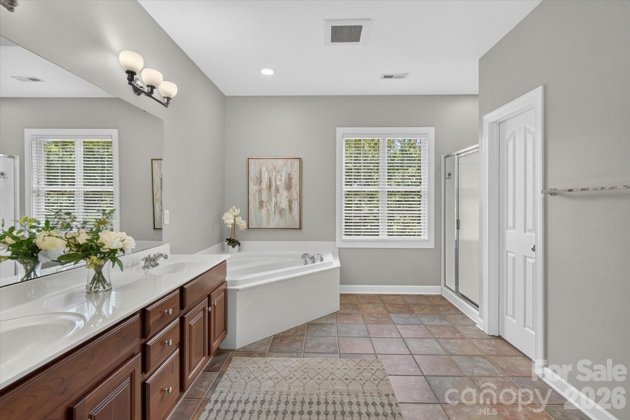 902 Lillieshall Road — Waxhaw