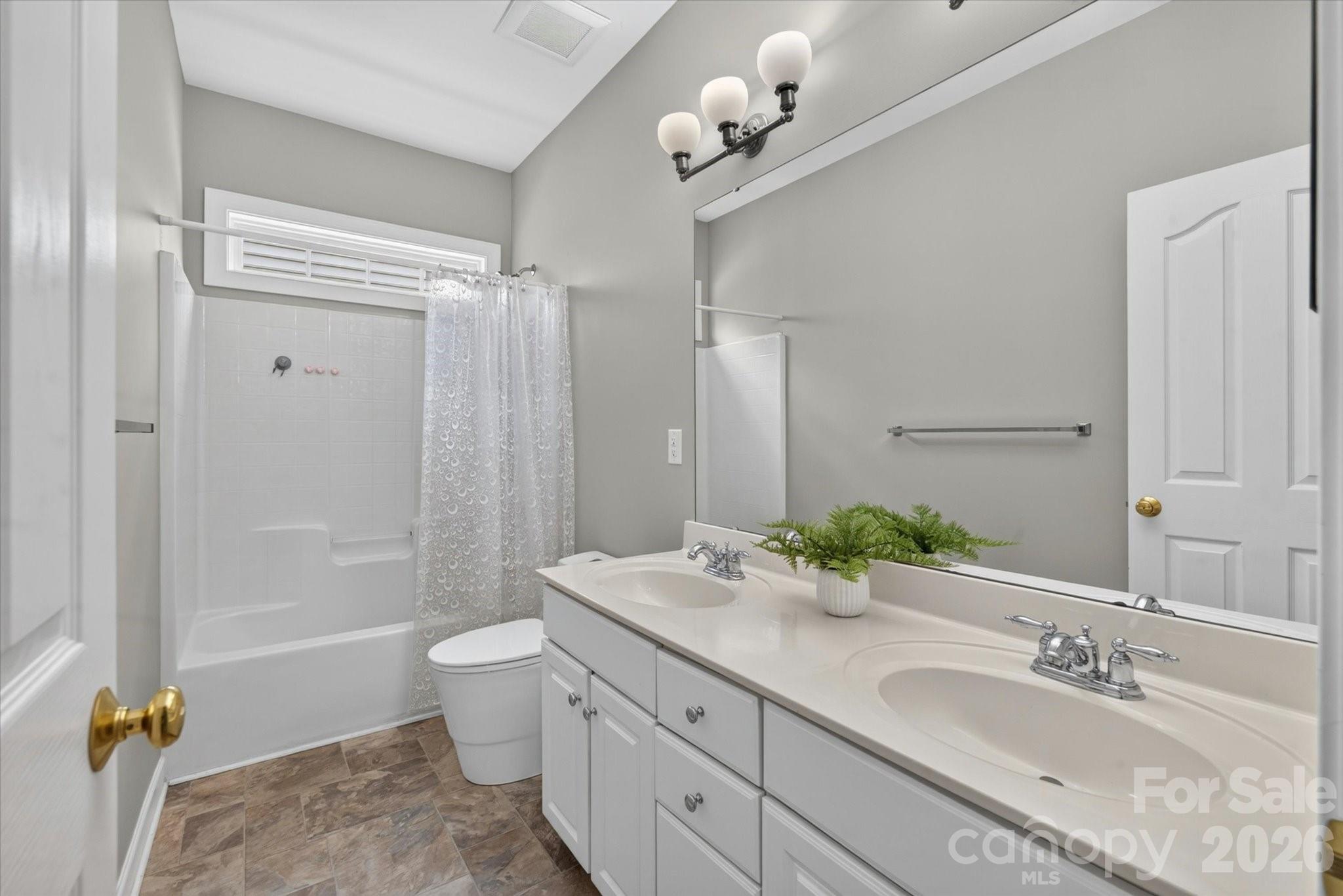 902 Lillieshall Road — Waxhaw