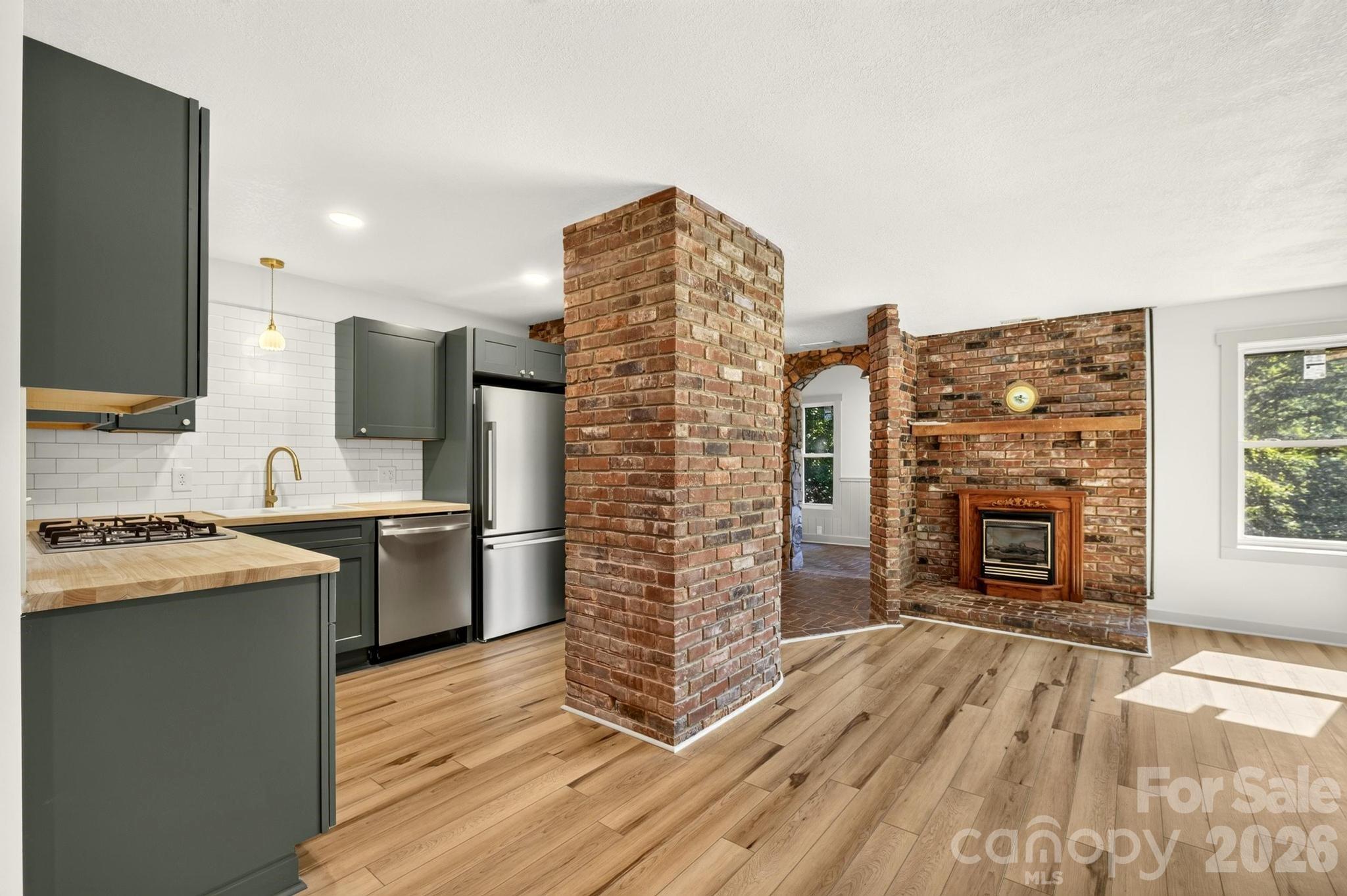1415 McRary Creek Road — Lenoir