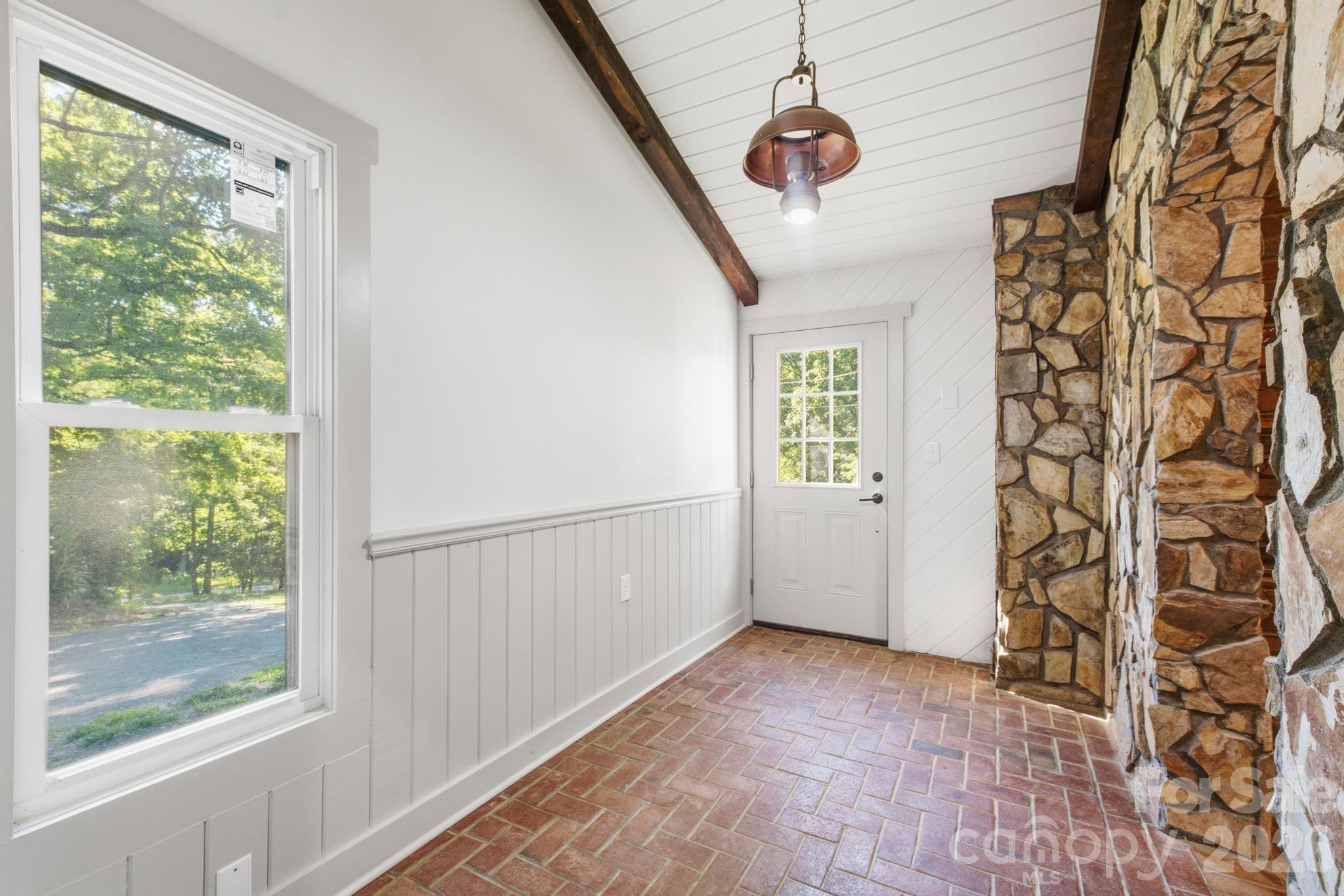 1415 McRary Creek Road — Lenoir