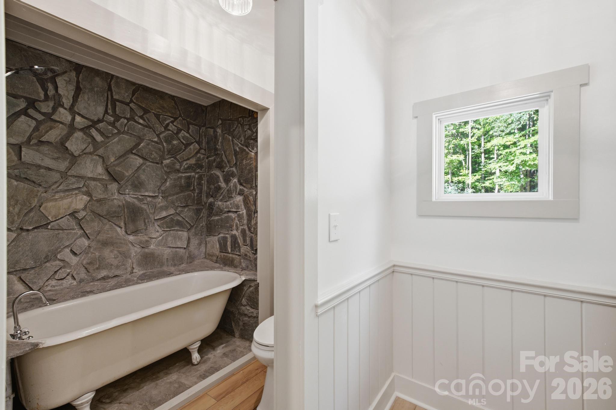 1415 McRary Creek Road — Lenoir