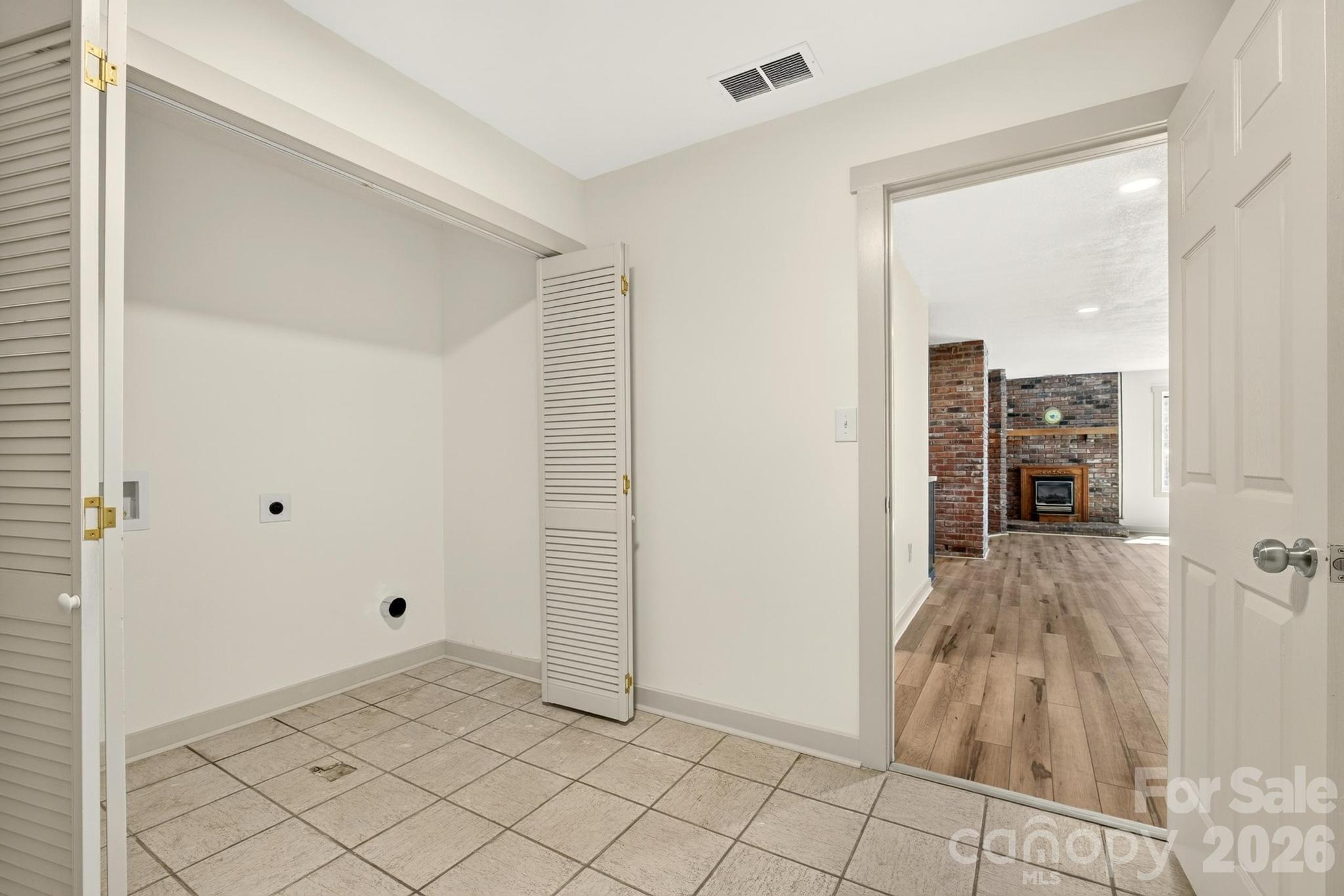 1415 McRary Creek Road — Lenoir