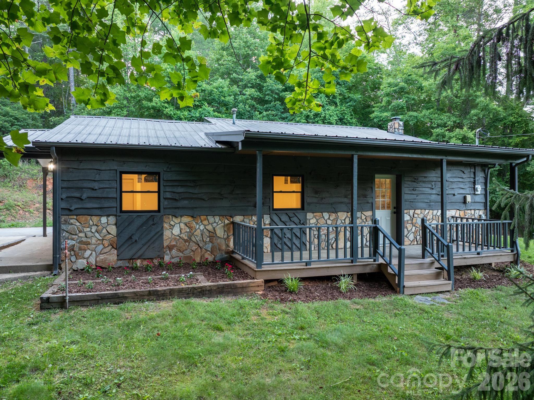 1415 McRary Creek Road — Lenoir